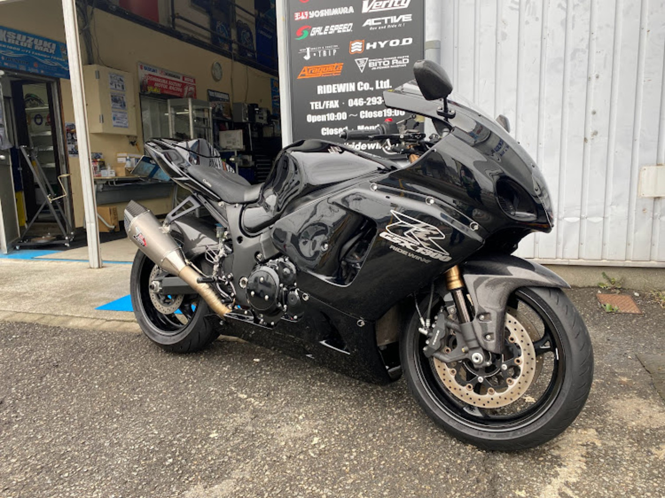 ハヤブサカウル黄色 スズキ GSX1300R HAYABUSA by ストライカーワークス