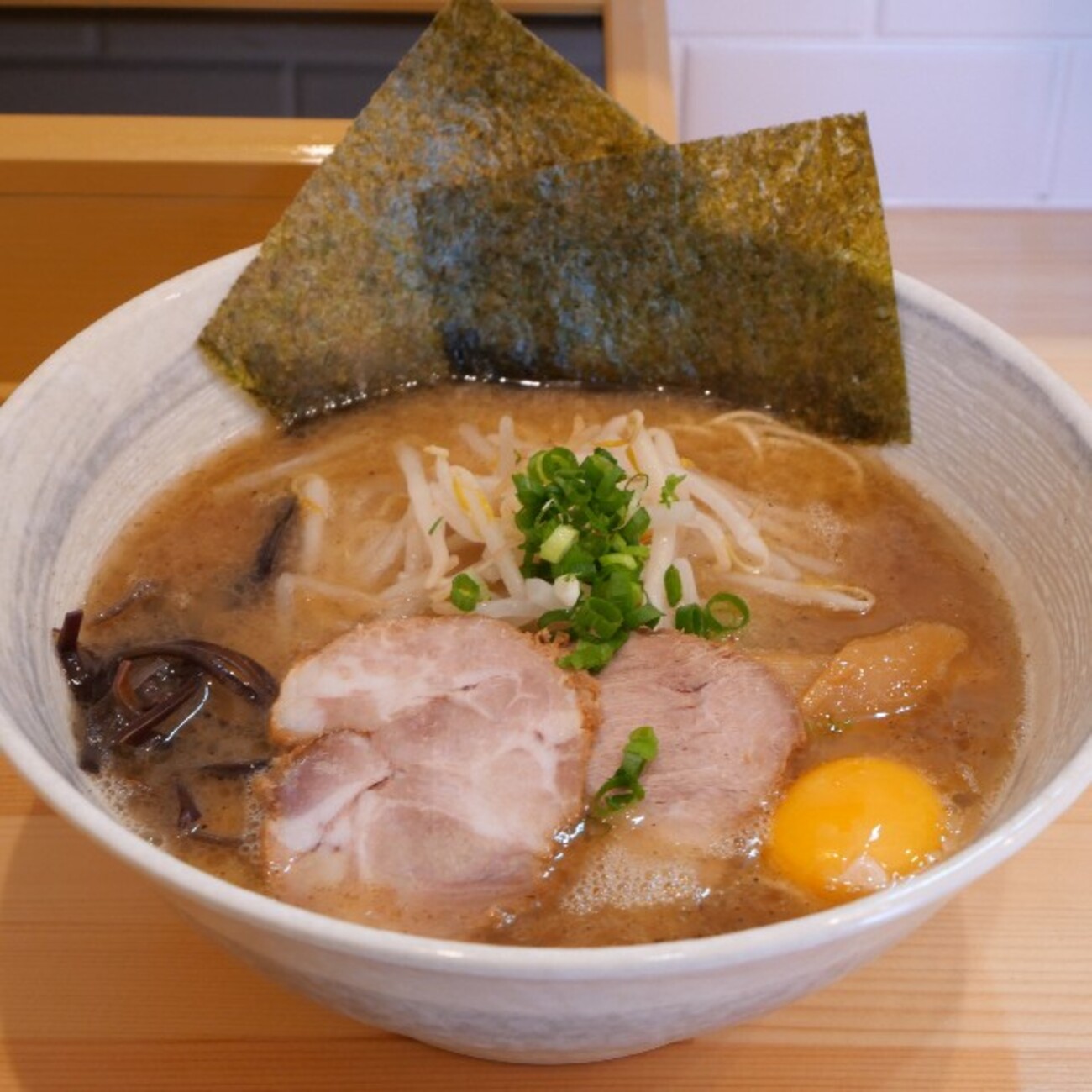 麺屋 Dou楽】熊本の超有名店を彷彿とさせる新店ラーメン(西区都町) - 百鬼丸もどきのほぼ広島グルメ