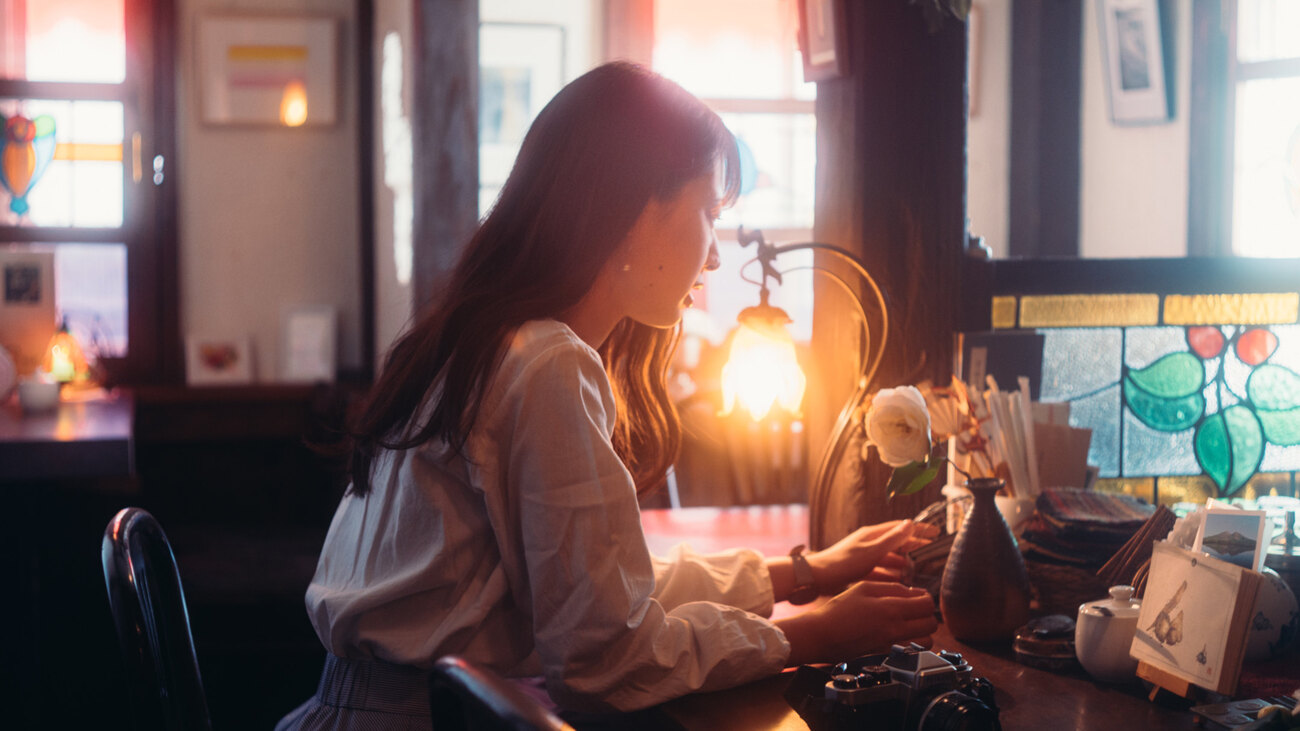 アンティークな光とやさしい人柄に包まれる―純喫茶「平均律」 - NICO