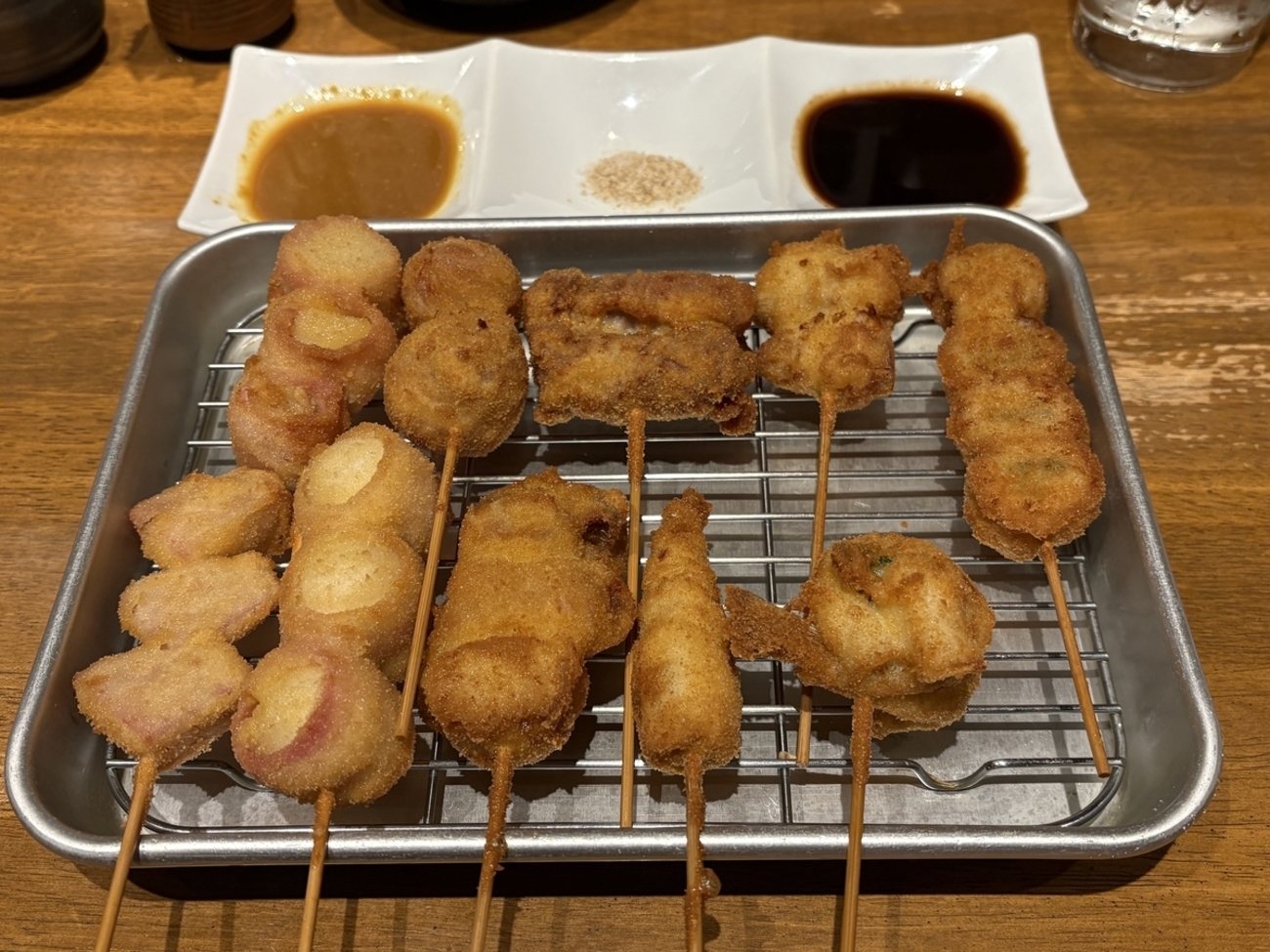 四日市で串カツ居酒屋】えにし 串カツ、海鮮、お値打ちおばんざいが