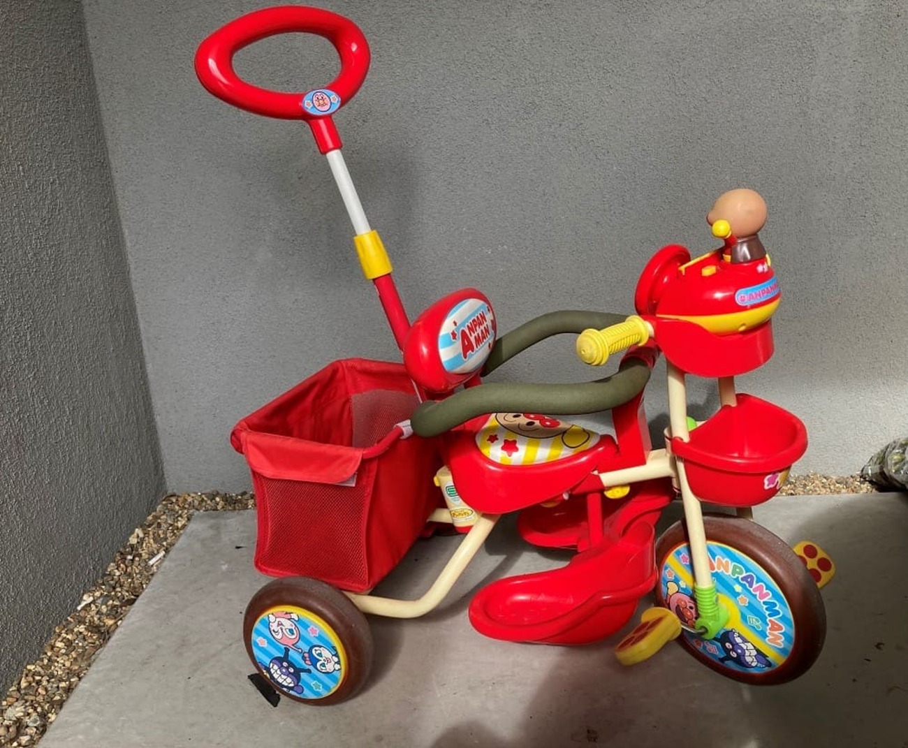 アンパンマン 三輪車 デラックス DX ありがた 手押し車 幼児用自転車