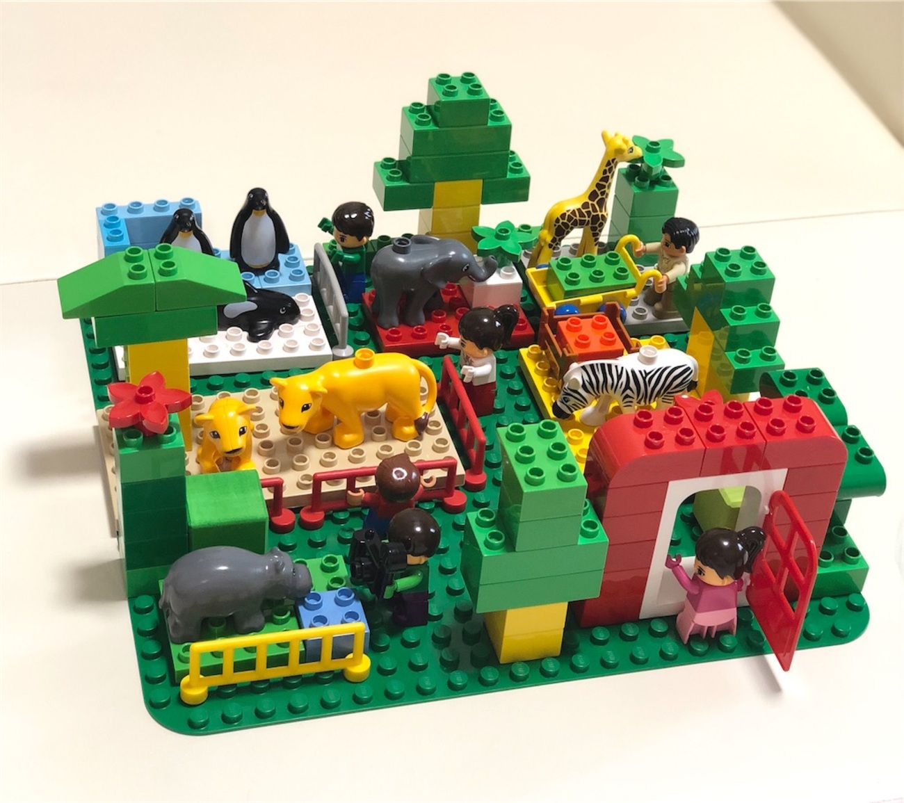 LEGOデュプロで動物園 - 絵本という宇宙