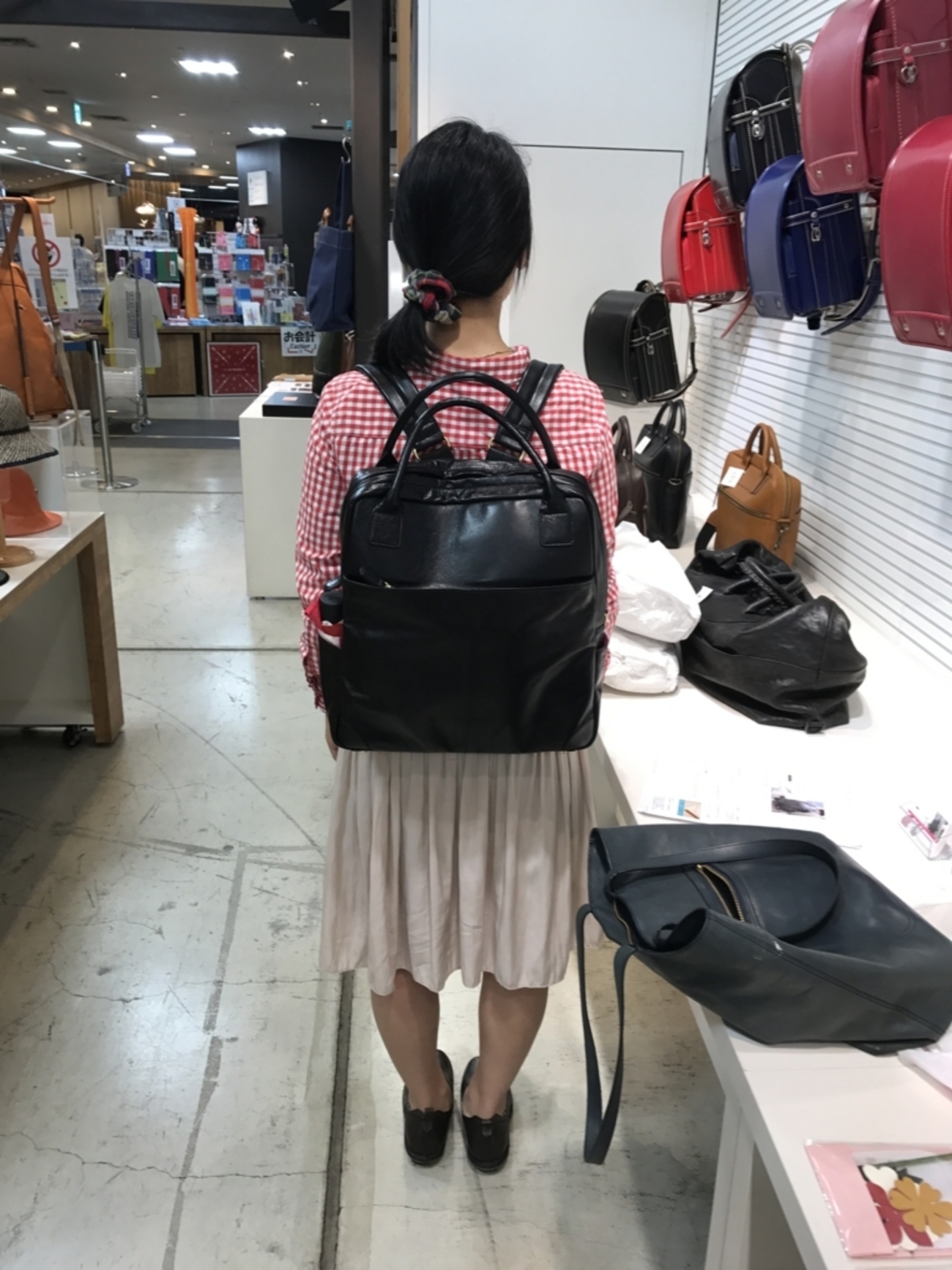 女性向けビジネスリュック「biz+u」試着してきました。 - 骨格診断 