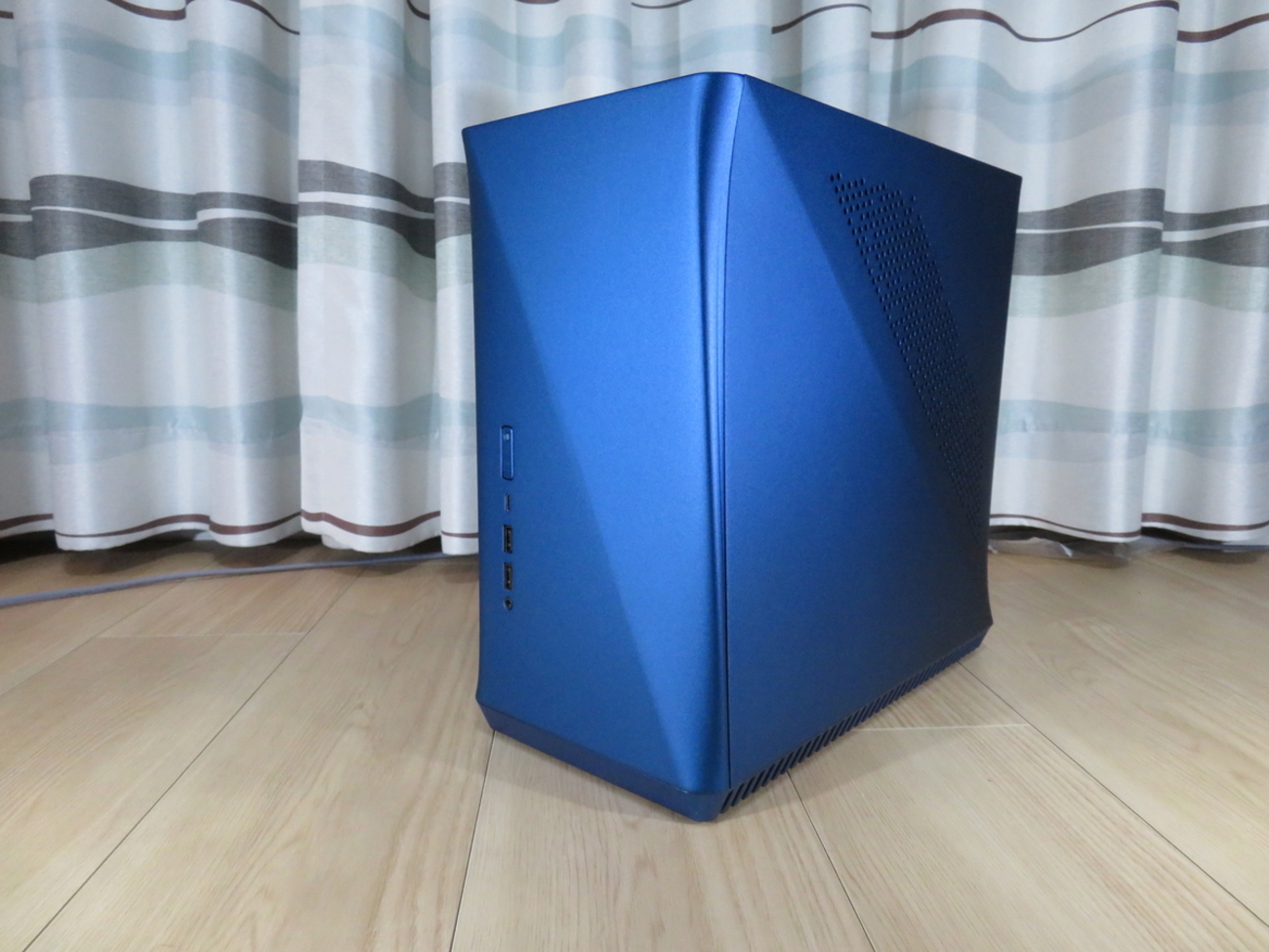 ★ジャンク品★Fractal Design Era ITX PCケース ☆ジャンク品☆Fractal Design Era ITX PCケース PCケース紹介