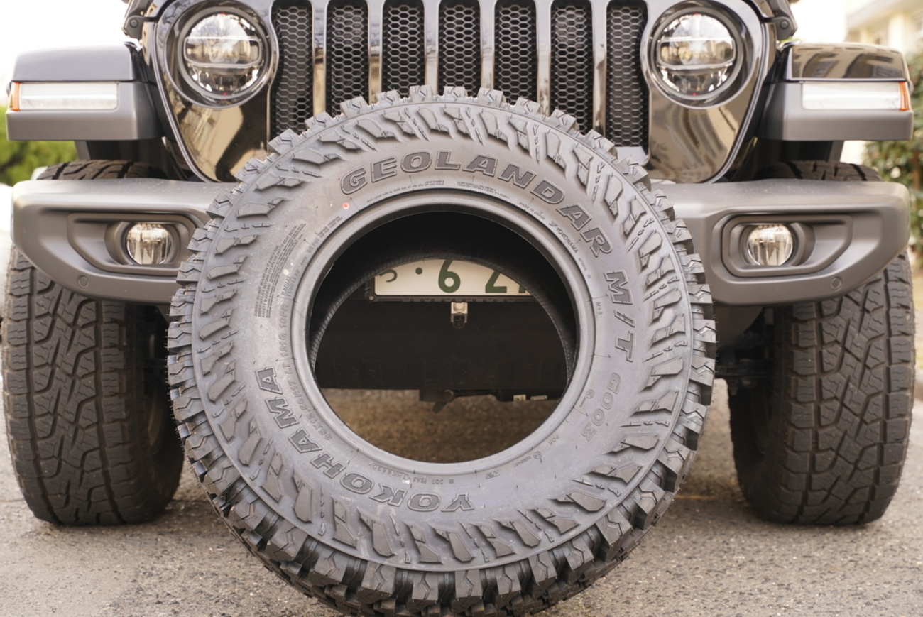 【はる】ラングラー35インチホイール&タイヤg00335X12.50R17 ラングラーJL】35インチマッドテレーンタイヤ装着後の燃費