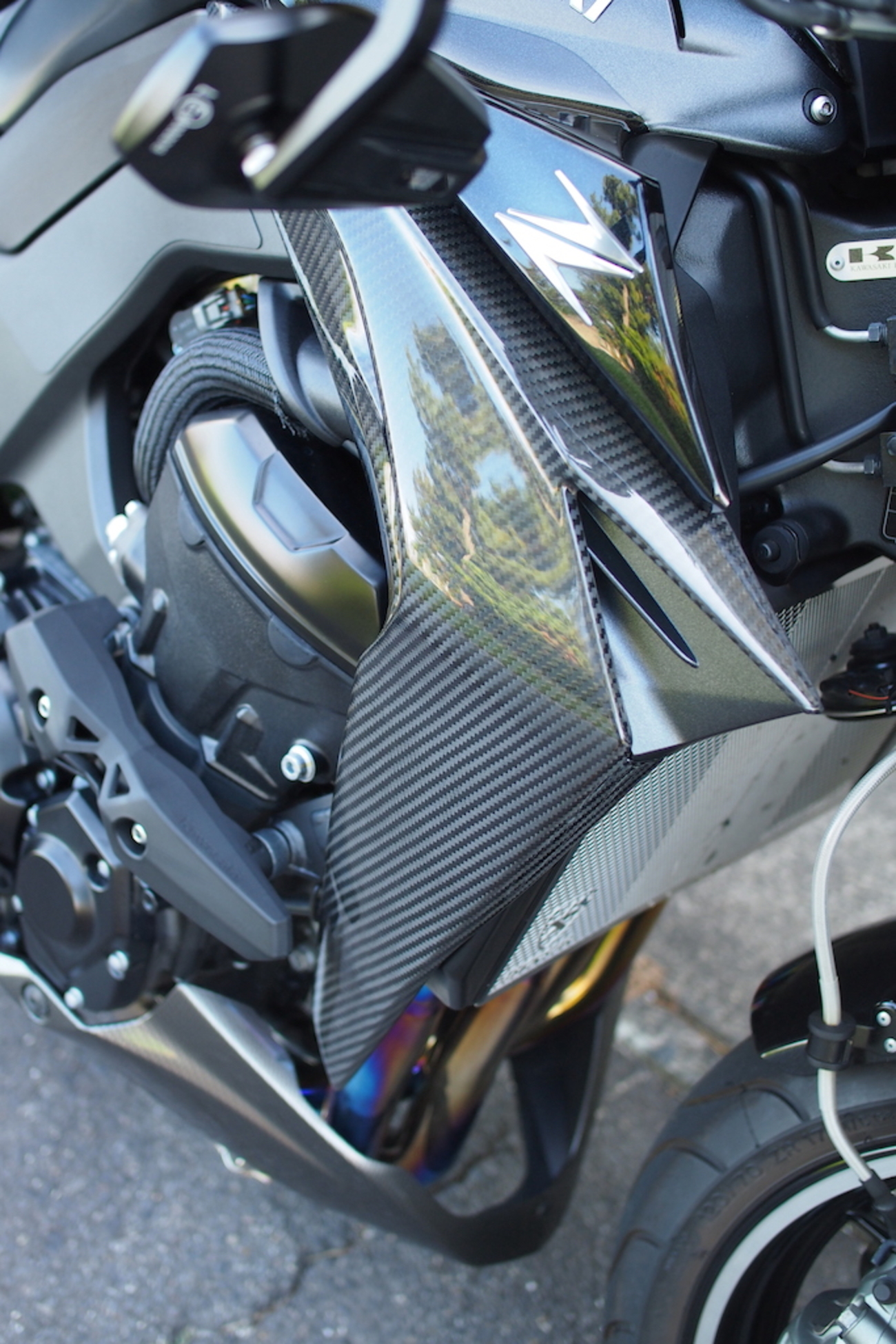カワサキ Z1000 2014〜ドライカーボン外装パーツAKOSO サイドパネル 