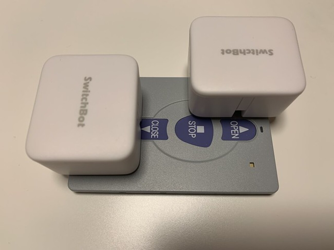ガレージのシャッターのリモコン操作をスマホで出来るようにした