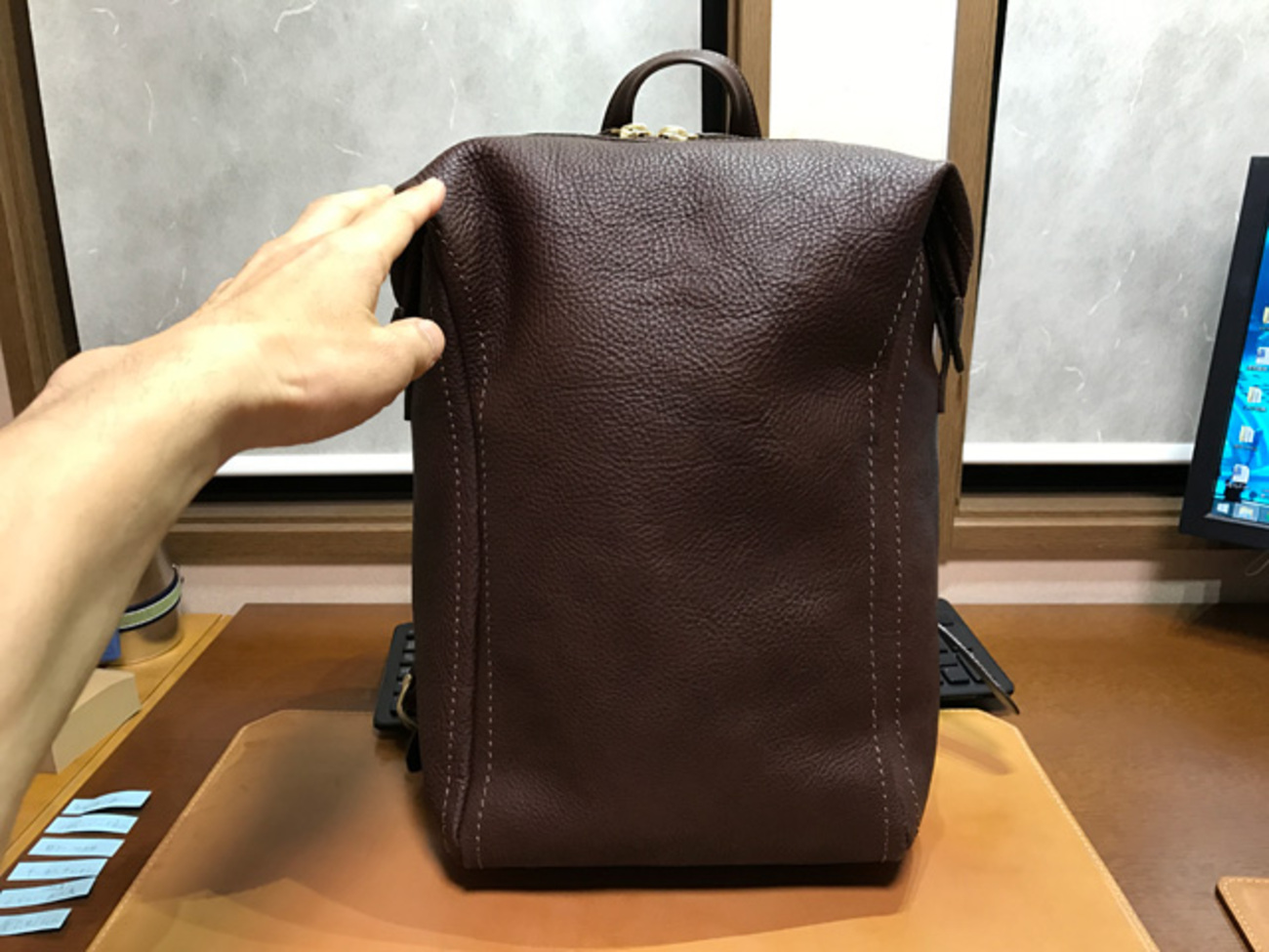 土屋鞄のトーンオイルヌメ ソフトミディアムバックパックにご満悦 