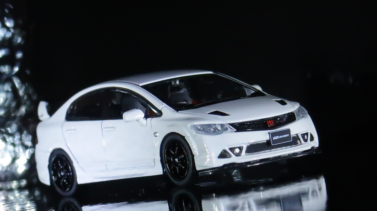 モデルインプレッション】INNO Models 1/64 Honda Civic FD2 Mugen RR 