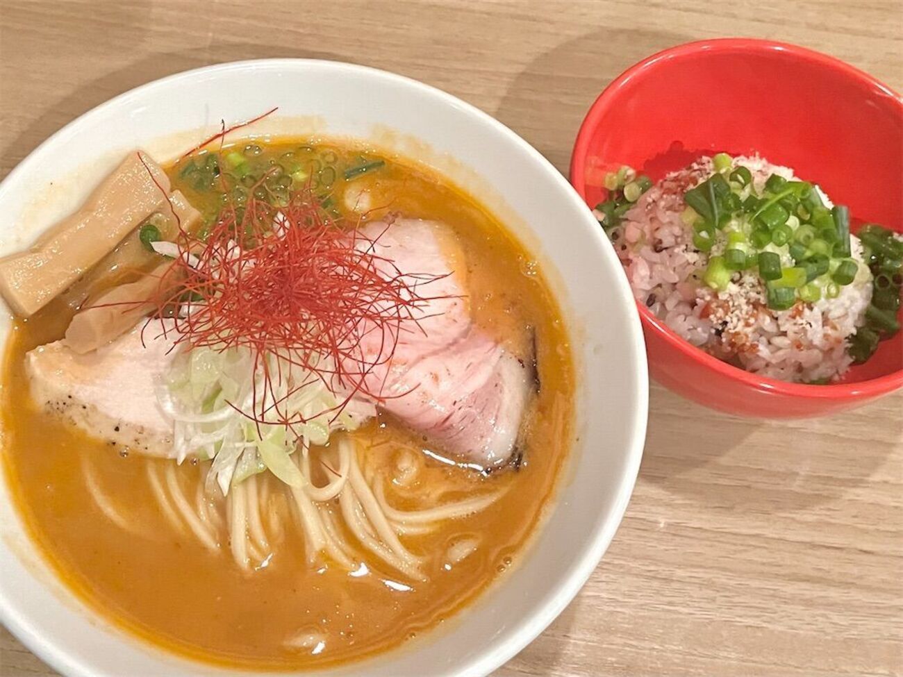 らーめん人力俥』⑦「海老そば+チーズガーリックごはん/浅利の