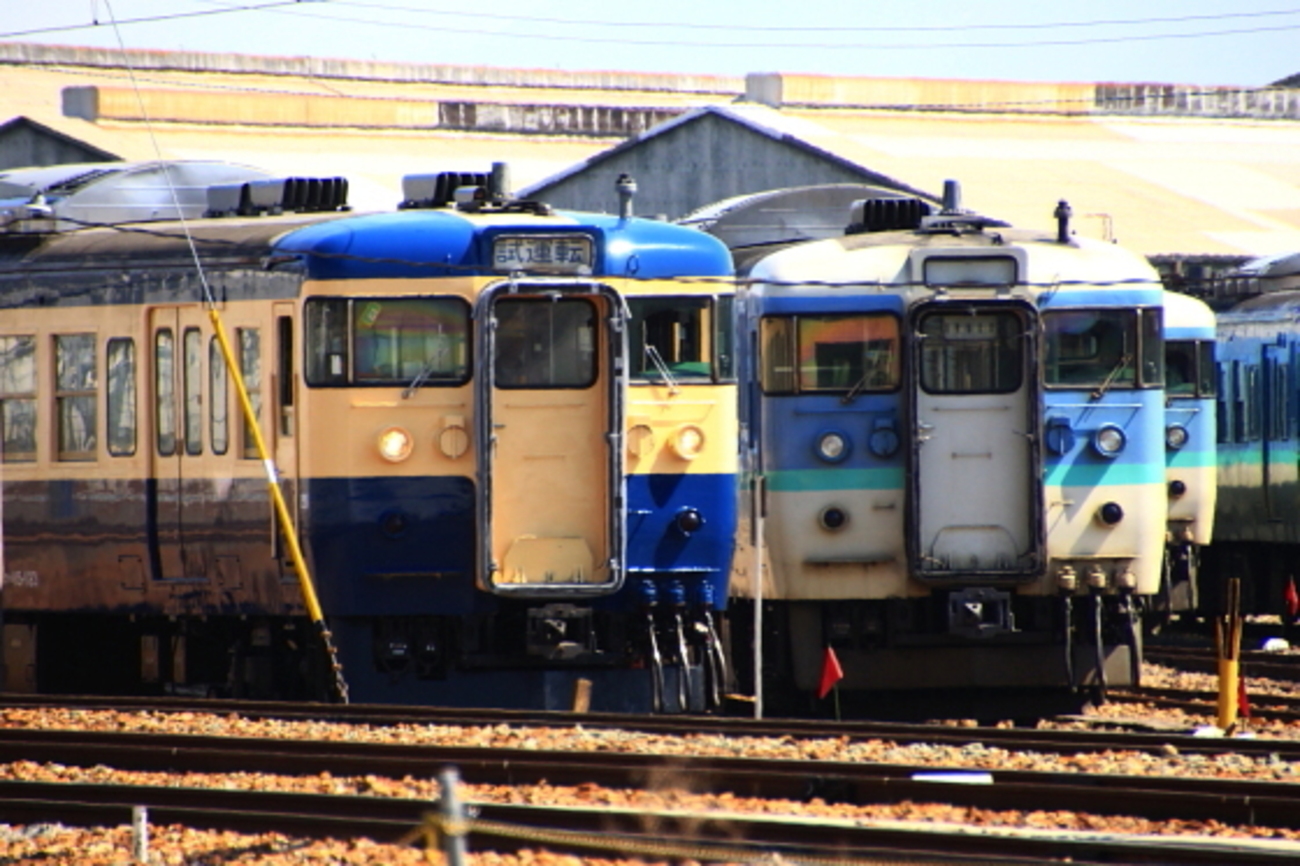 115系C1編成横須賀（山スカ）色で試験走行 - ガタゴト日誌