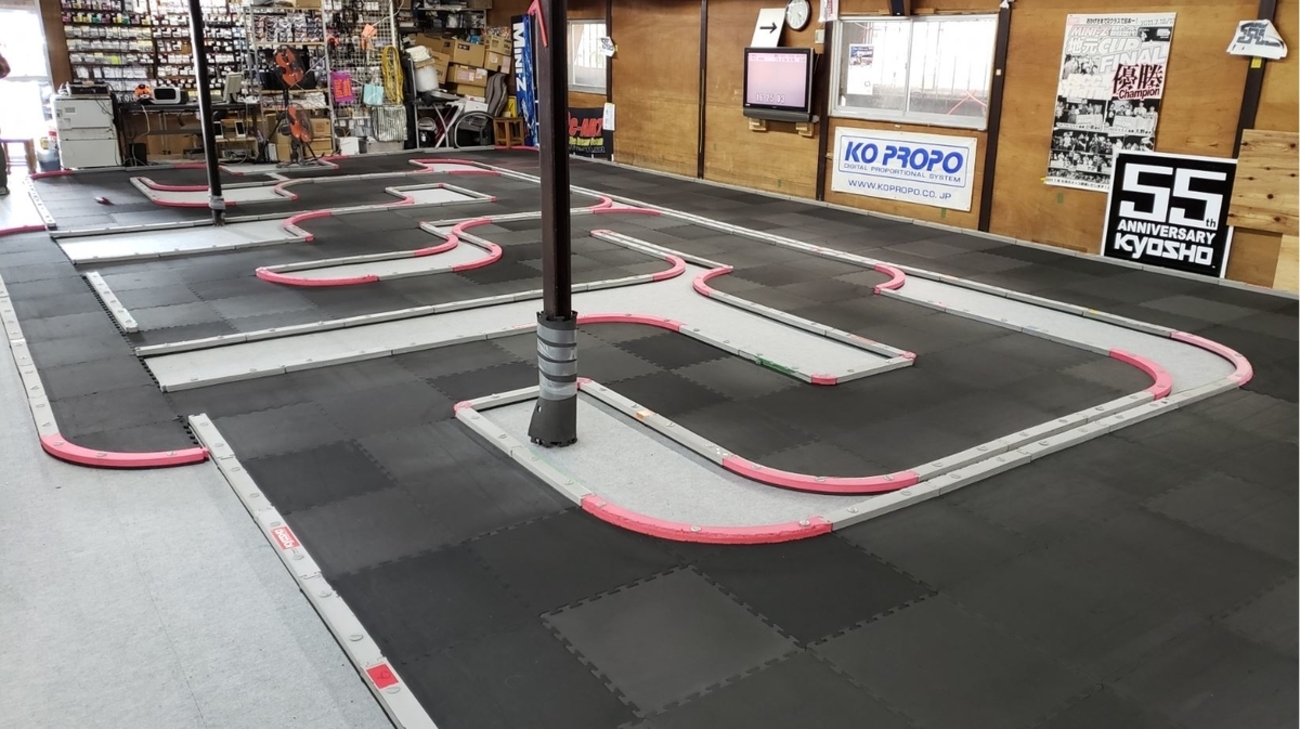 Mini-Z】サーキット走行って立ち位置によって全然違いますよね？ - て