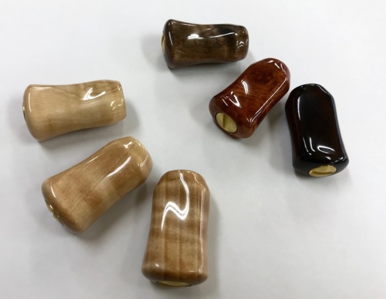 K*u様 わたらせ樹脂工房　花梨青白　❶ シマノ用　左巻き　未使用　ハンドルノブ わたらせ樹脂工房 シマノ用 左巻き ノーマル ハンドルノブ 未