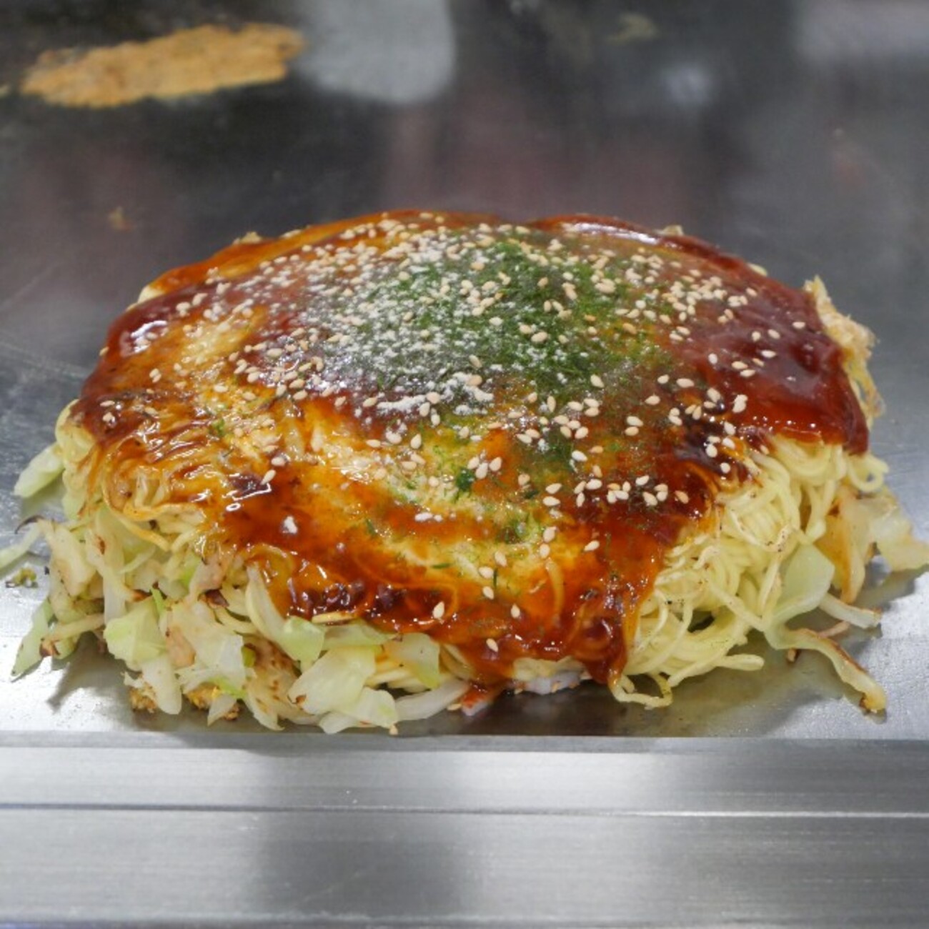 お好み焼き 海喜】ふわっとエアリー。カニカマ入りのお好み焼き(東区若草町) - 百鬼丸もどきのほぼ広島グルメ