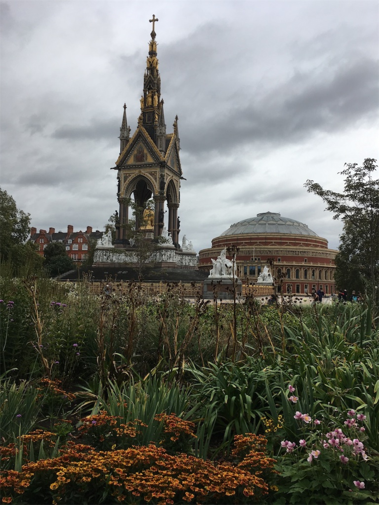ロンドン観光。「Loyal Albert hall ロイヤルアルバートホール」見学 