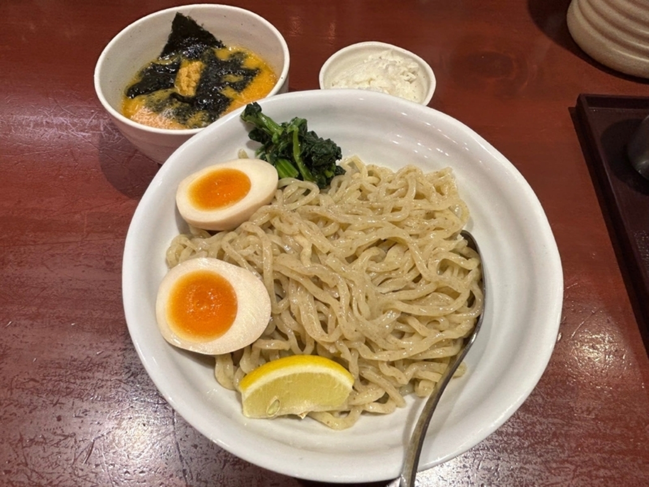 乃木坂】 乃木坂ラーメン 東京食品 まる彦「元祖 うにつけ麺 大盛(1400