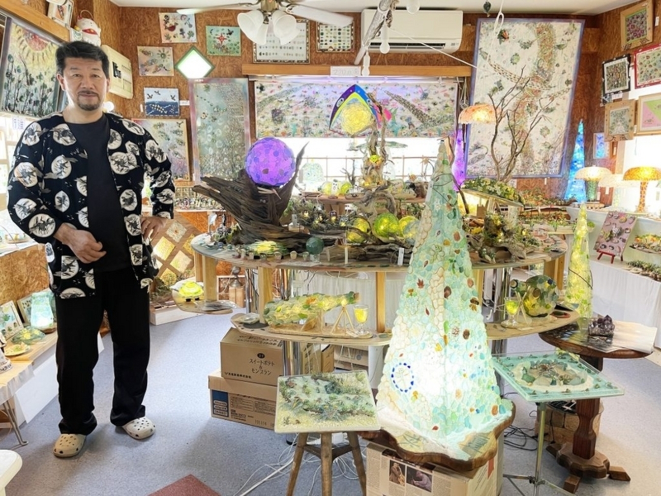 涼しげシーグラスアートが人気 上越市の下鳥さんが後遺症抱え制作中 