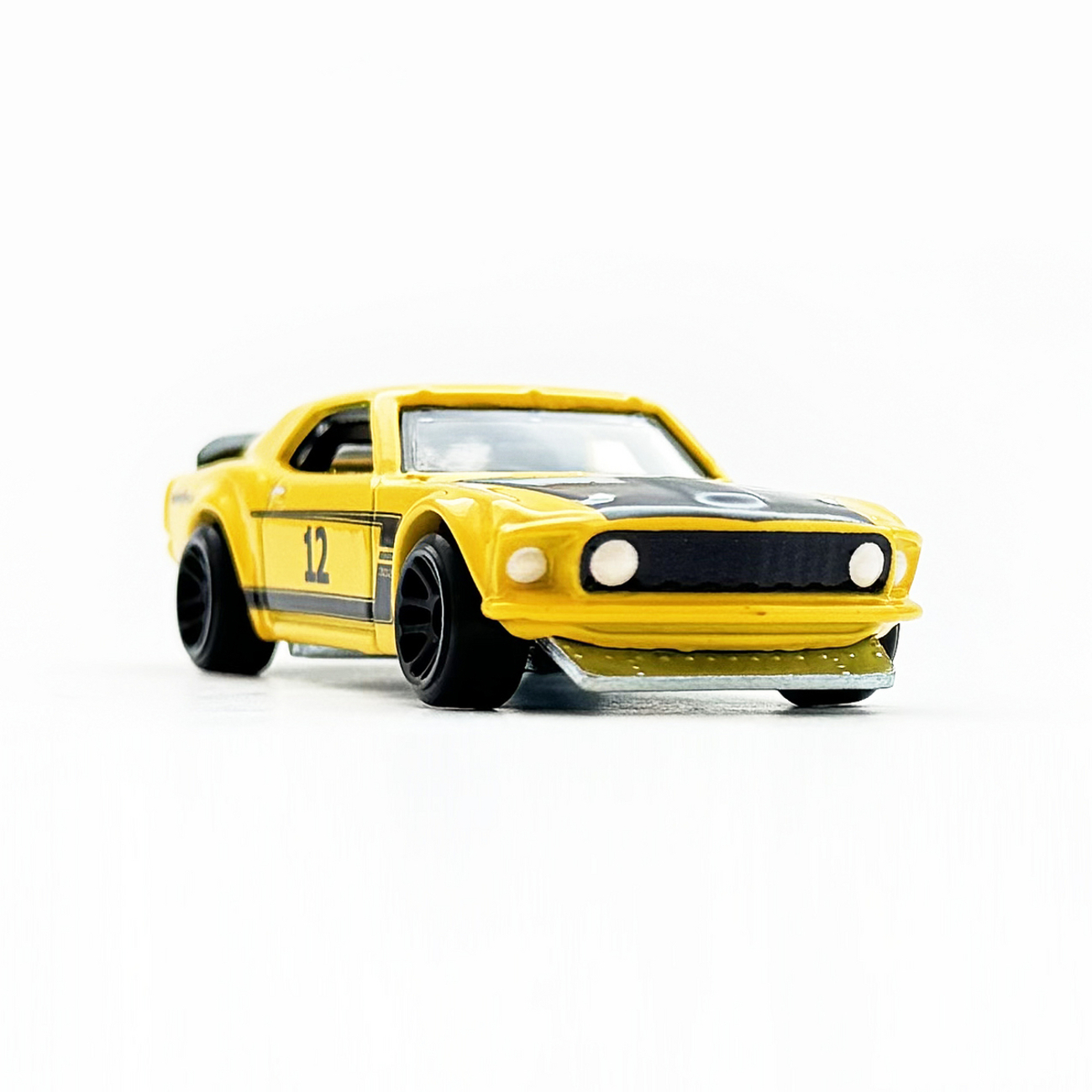 1969 FORD MUSTANG BOSS 302 - 増えすぎたミニカーに愛を捧ぐ