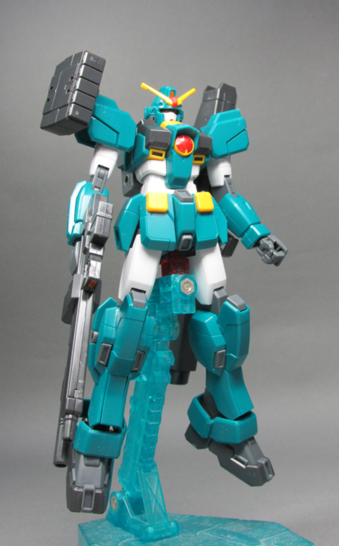 BANDAI - HGBF 1/144 ガンダムレオパルド・ダ・ヴィンチ ガンダムビルドファイターズトライ プラモデル バンダイ Amazon | HGBF 1/144 ガンダムレオパルド・ダ・ヴィンチ
