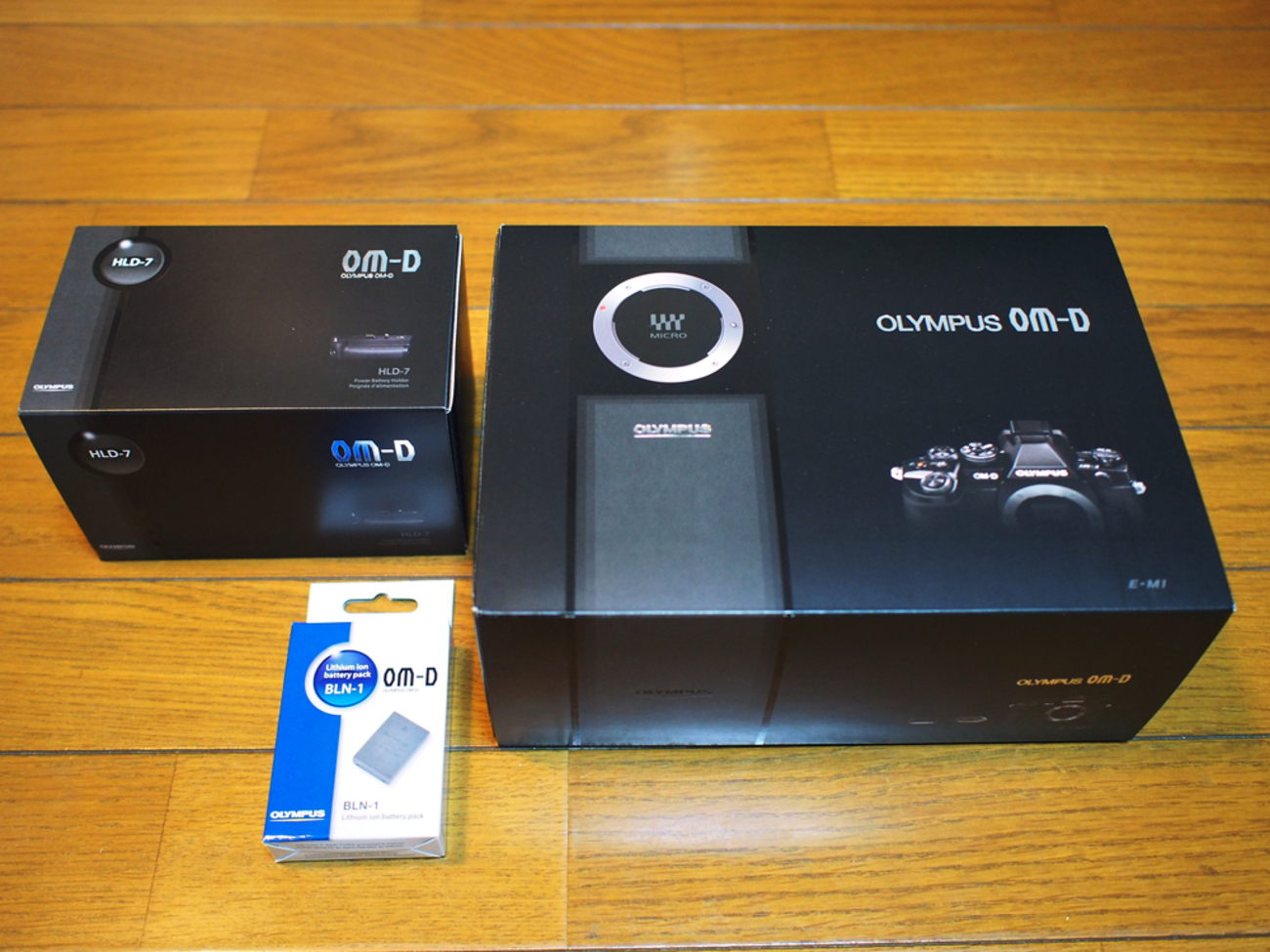 オリンパスOM-D E-M1が届いたので開封、そして最安値での購入方法など 