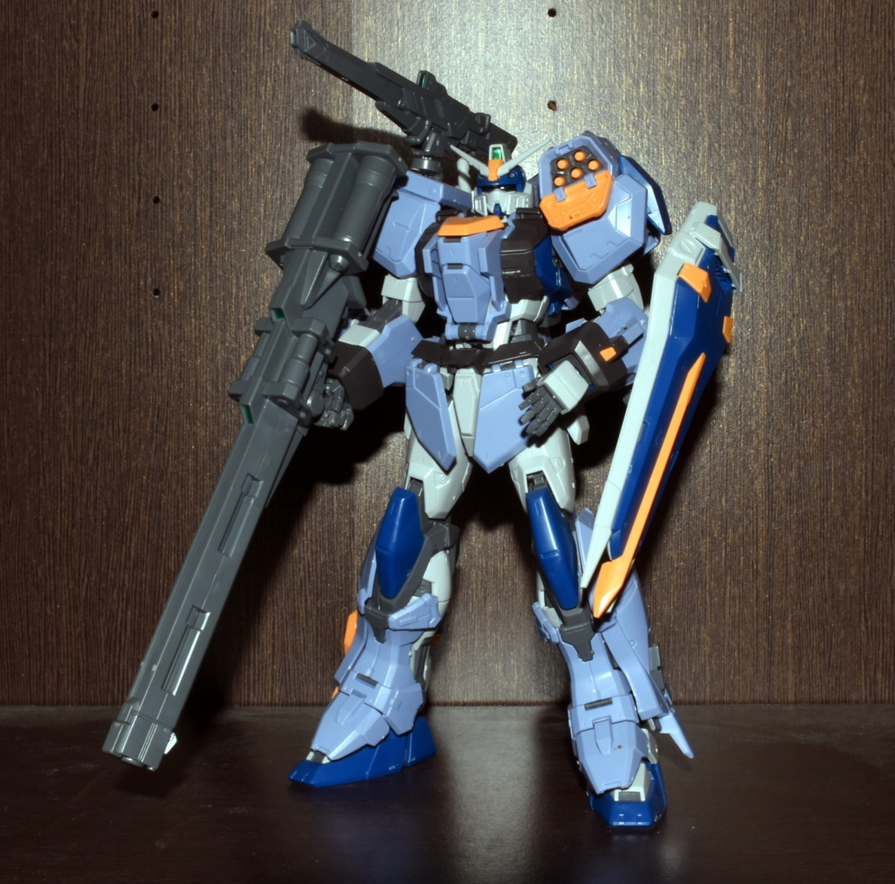 MG/GAT-X102 デュエルガンダム アサルトシュラウド - 素組みです
