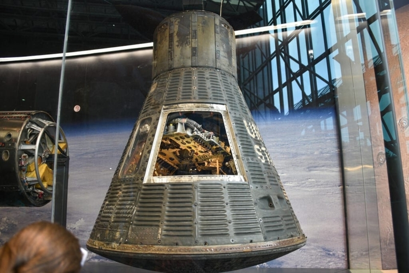 ジョン・グレンとフレンドシップ７〜スミソニアン航空宇宙博物館 - ネイビーブルーに恋をして