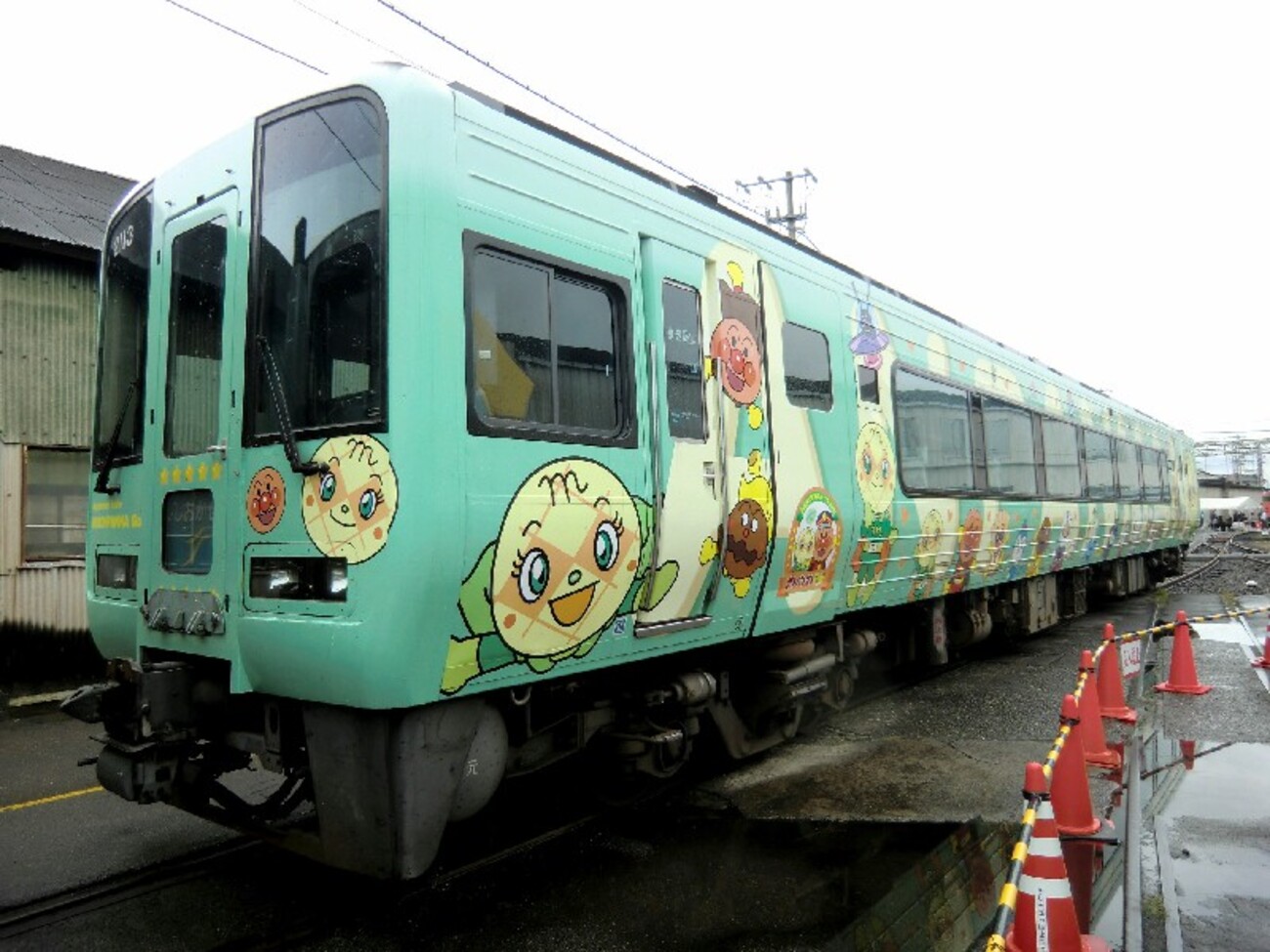 b*s様 JR四国　予讃線　鉄道部品　プラ製行先板４枚　プラサボ　電車　気動車 backend=imagemagick;version=1;