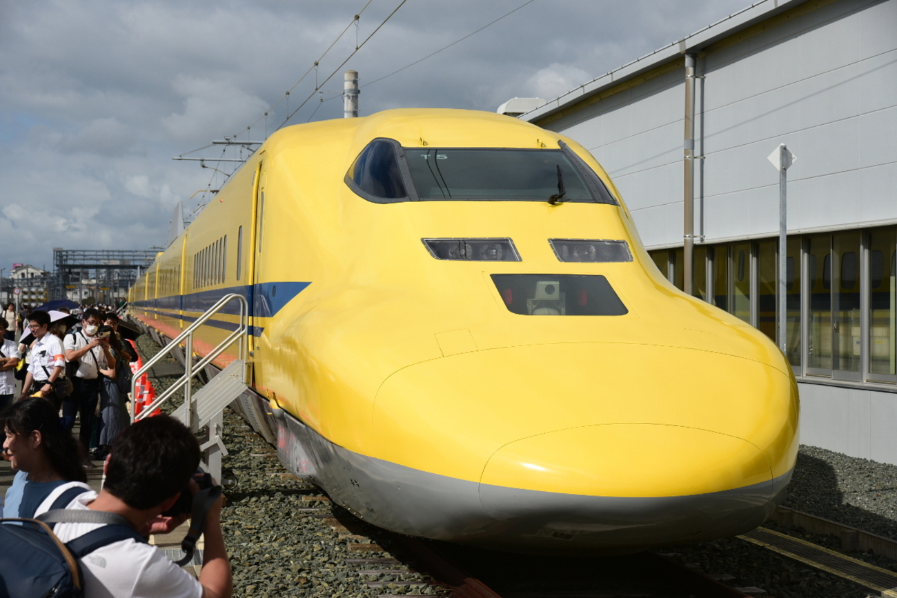 JR東海浜松工場見学ツアーに参加 ドクターイエロー2編成展示！車内は