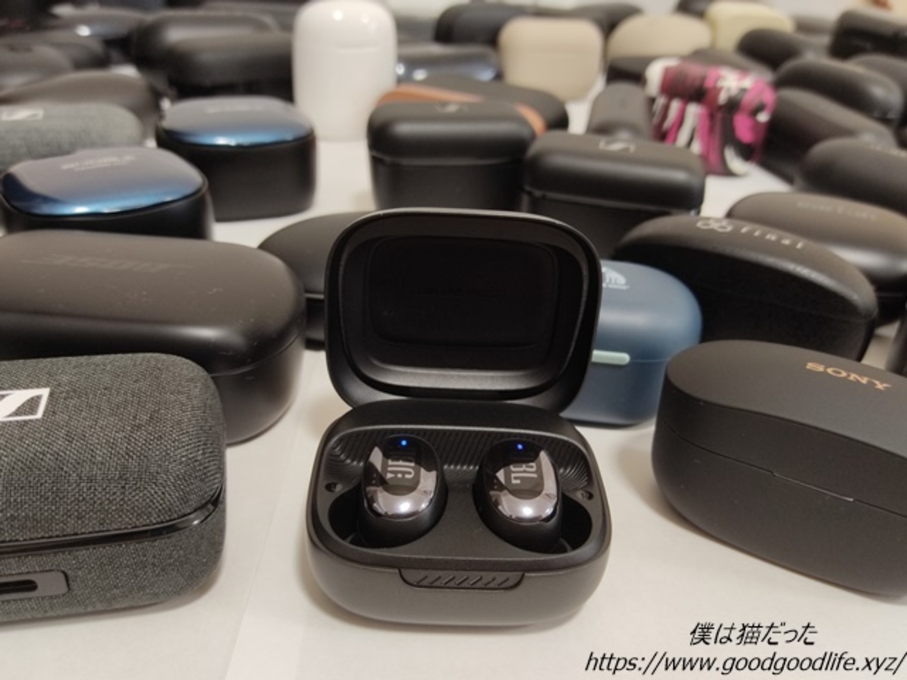 【全レビューデータをランキング化】最強のノイズキャンセリングイヤホンがわかる比較表|おすすめも紹介【完全ワイヤレス・dB基準】 - 猫居のイヤホン (旧:僕は猫だった)