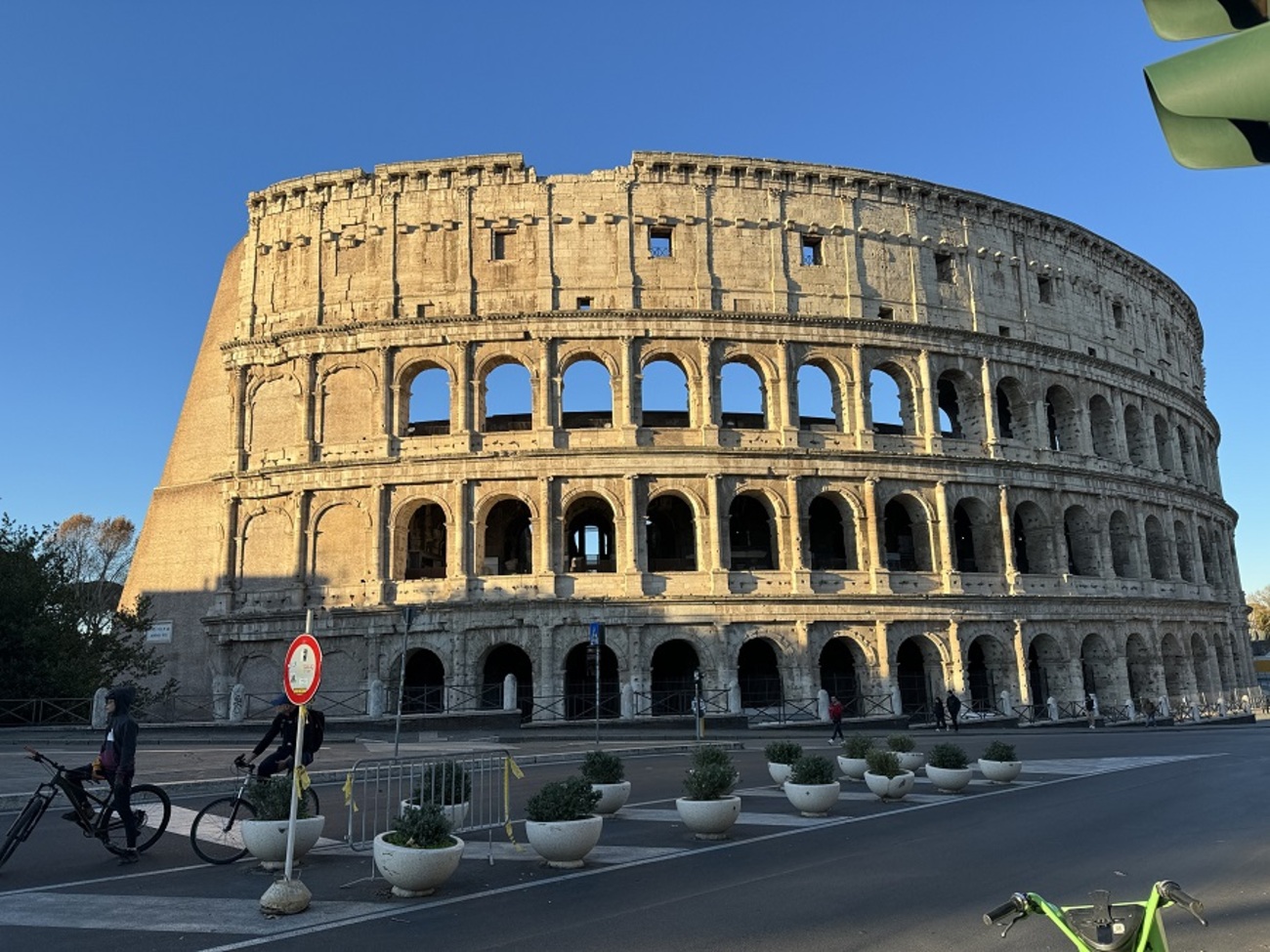 イタリア旅行３日目・コロッセオ、トレビの泉、スペイン広場とボルゲーゼ美術館でベルニーニの作品を見学 - ねことメガネとアネモネと