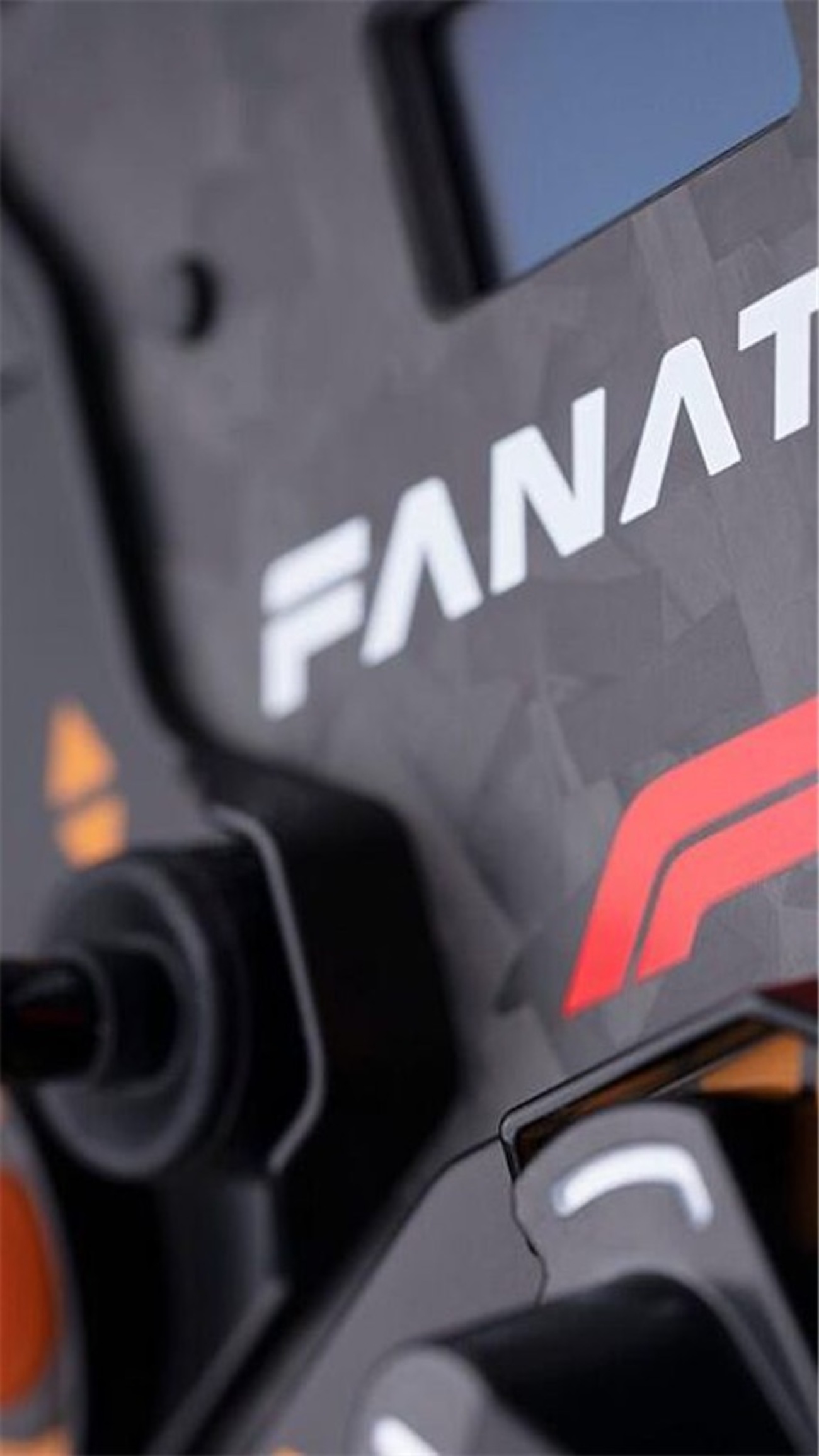 間もなく公開！FANATEC Limited Edition ClubSport Steering Wheel F1 