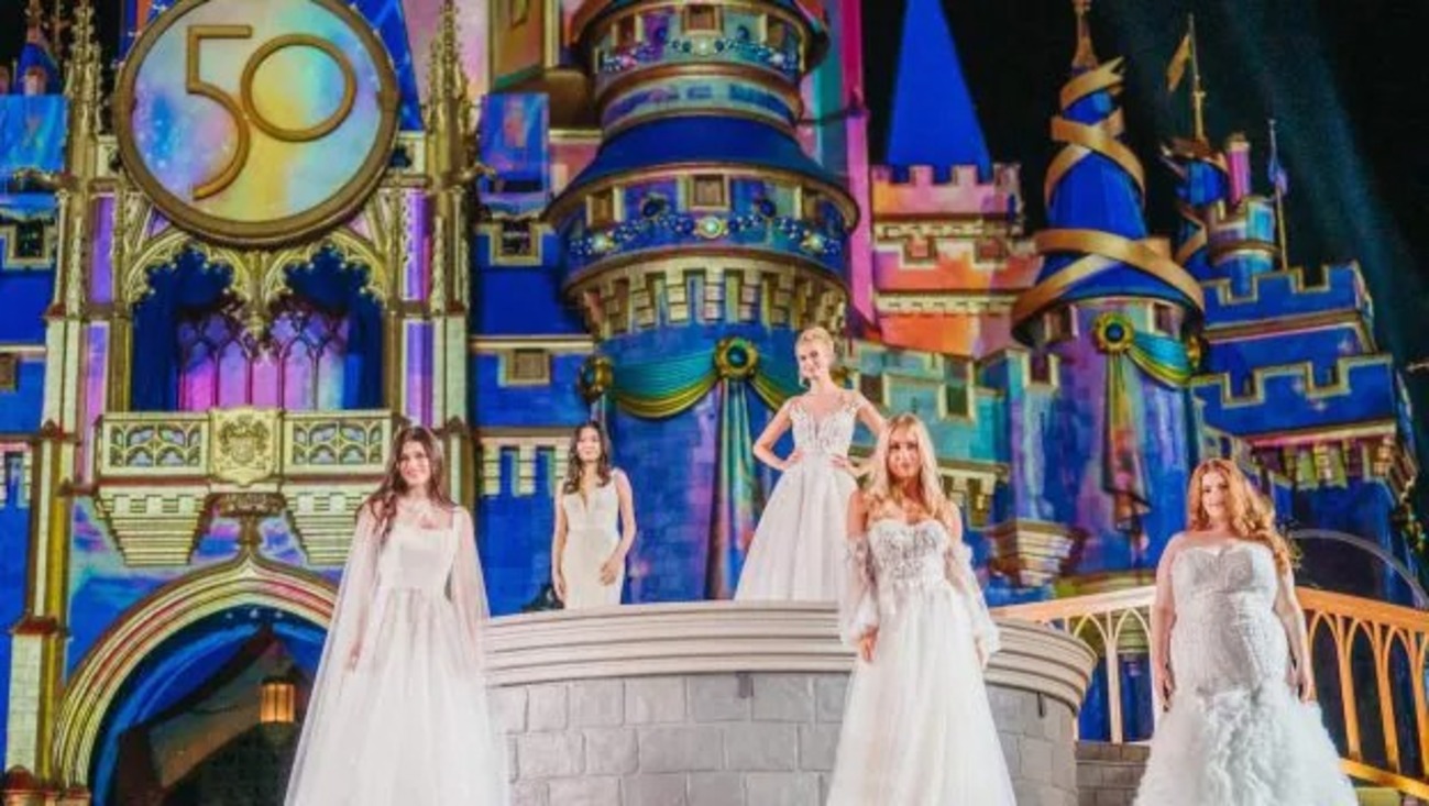 プリンセス＆WDW50周年モチーフ2022ウェディングドレスコレクションを 