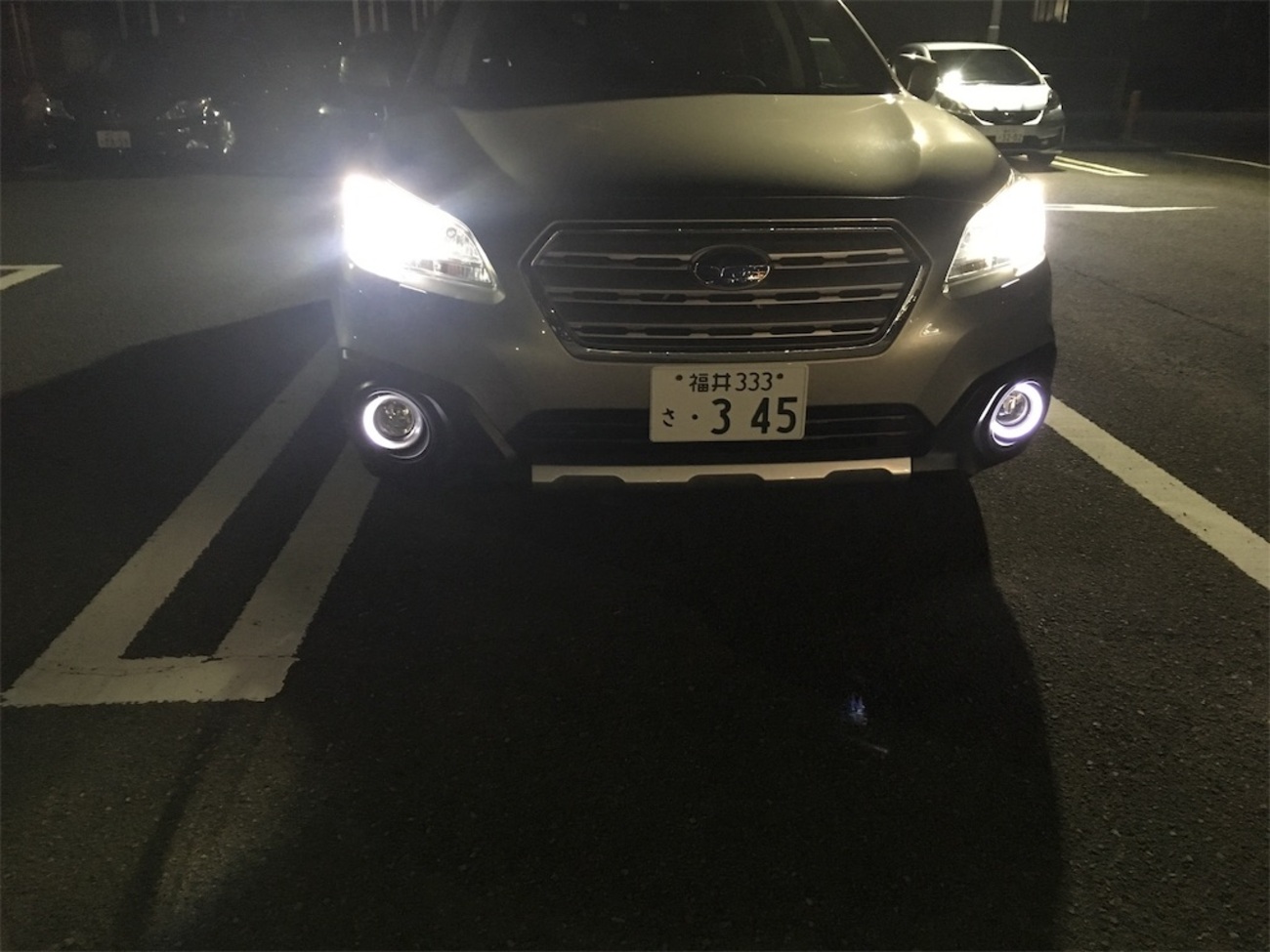 BS9アウトバックのLEDアクセサリーリングの保証修理 - タイヤ行動