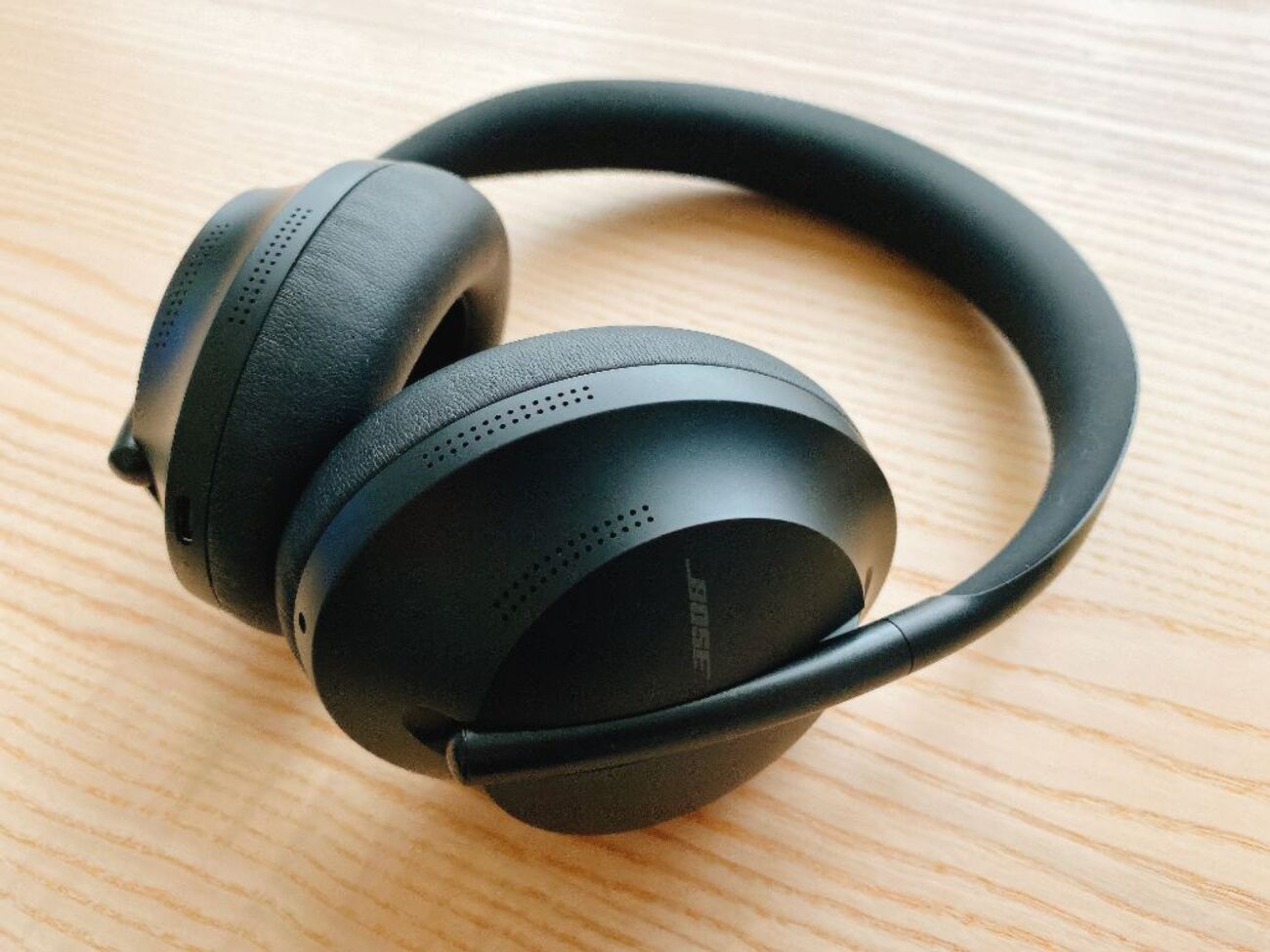 Bose Noise Cancelling Headphones 700 レビュー】業界最高クラスの 