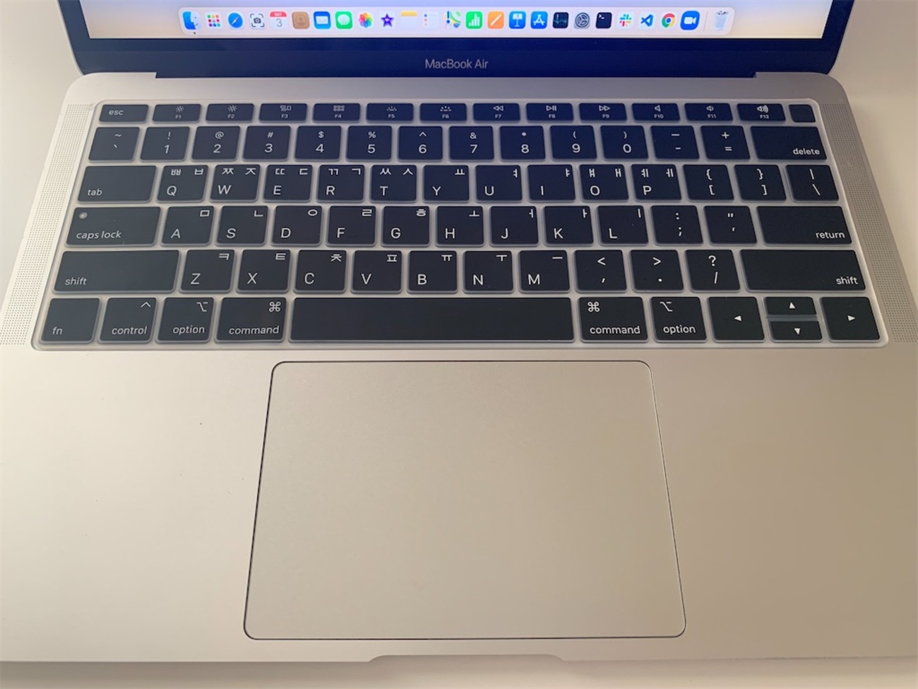 ハングルキーボードカバー(Macbook Air版)を買いました - korjyの日記