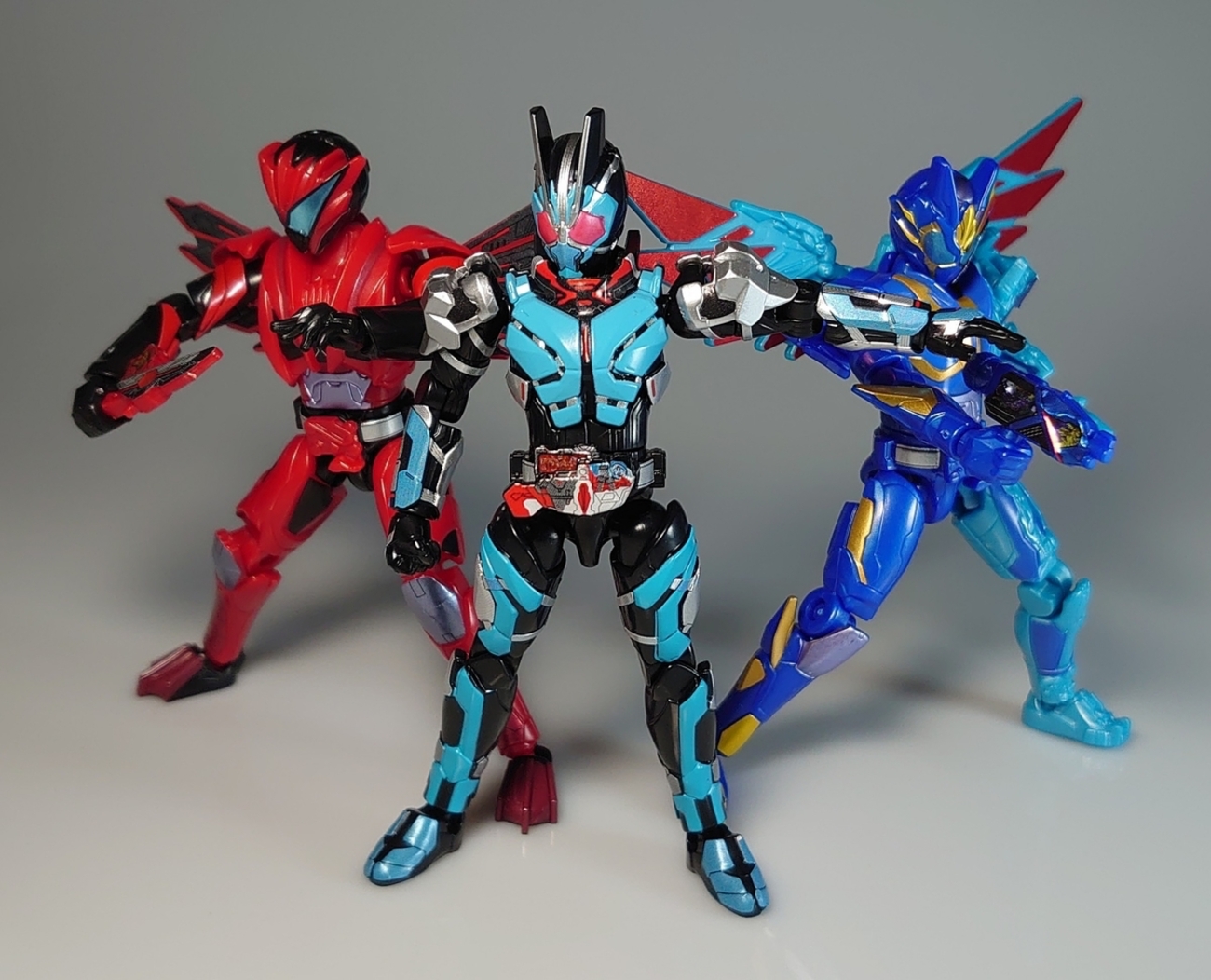 装動　仮面ライダーゼロワン 装動 仮面ライダーゼロワン AI 01｜発売日：2019年10月28日