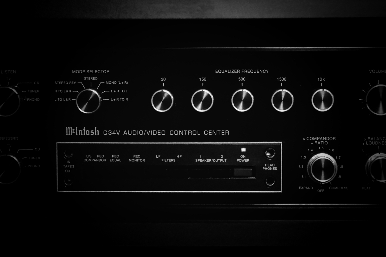 コントロールアンプ mclntosh マッキントッシュ　C34V Amazon.co.jp: McIntosh コントロールアンプ プリアンプ