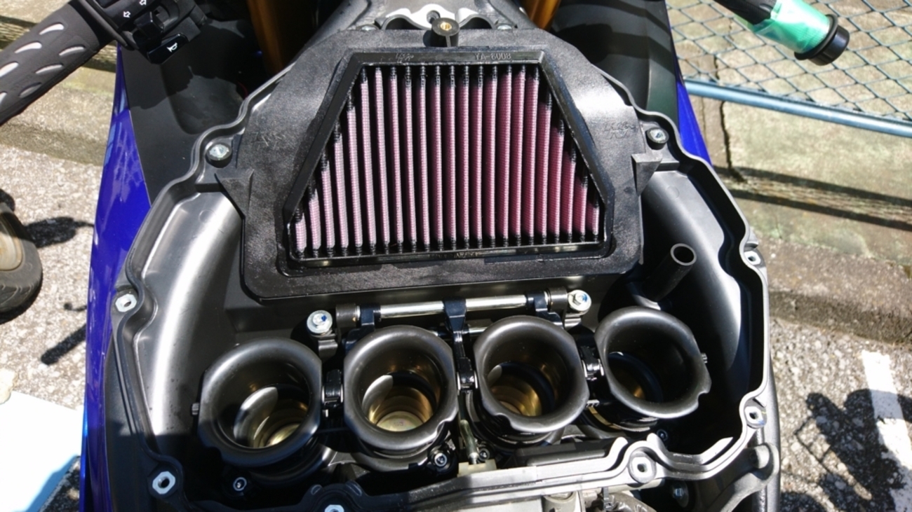 エアフィルターとプラグの交換。R6エンジン不調？ - アカセンどっとCOM YZF-R6 YZFR6 2008-2023と互換性のあるオートバイエアフィルター accessory