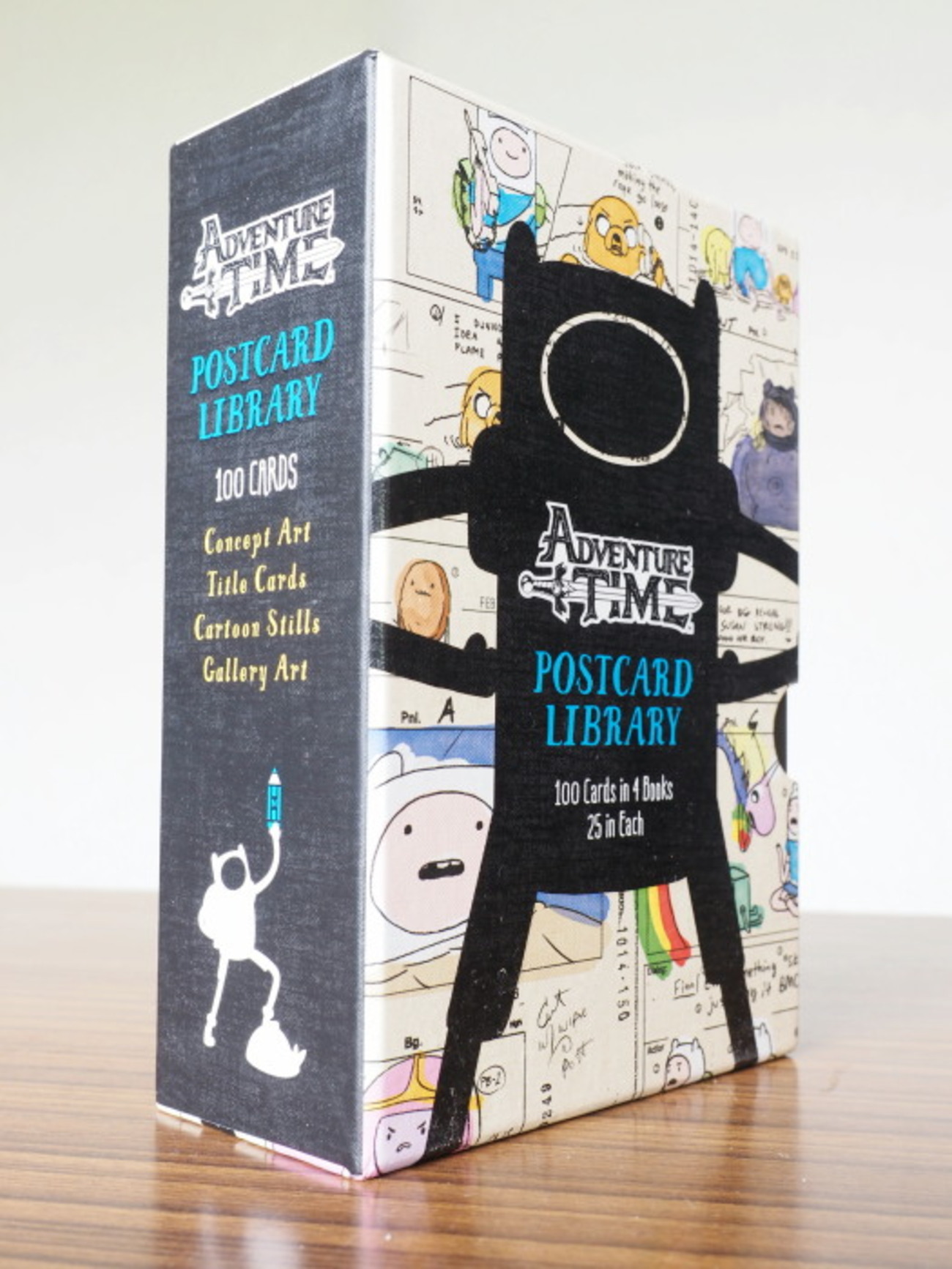 ポストカード100枚の豪華コレクション「Adventure Time Postcard 