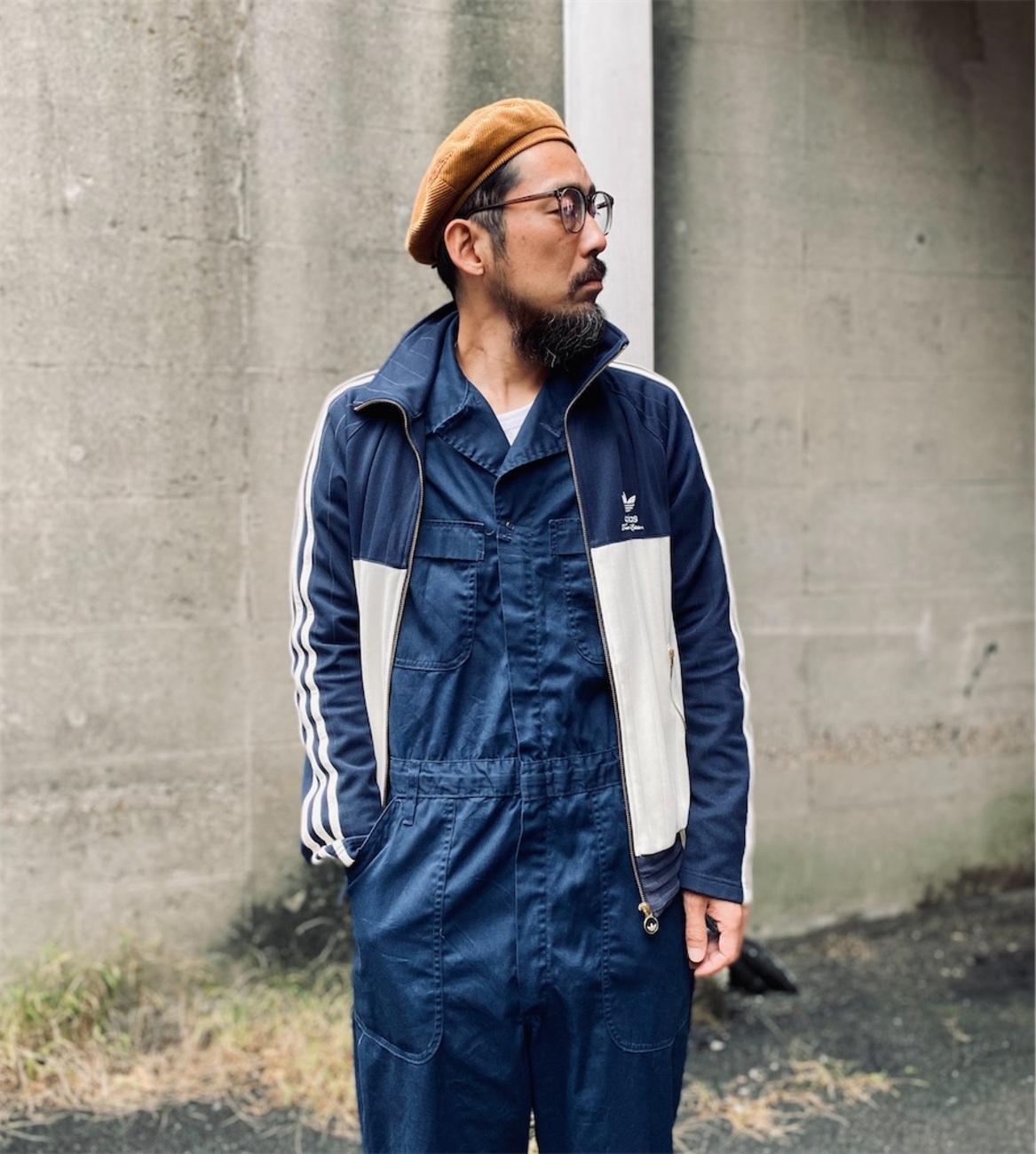 adidas Originals（アディダス・オリジナルス）のジャージを使った大人 