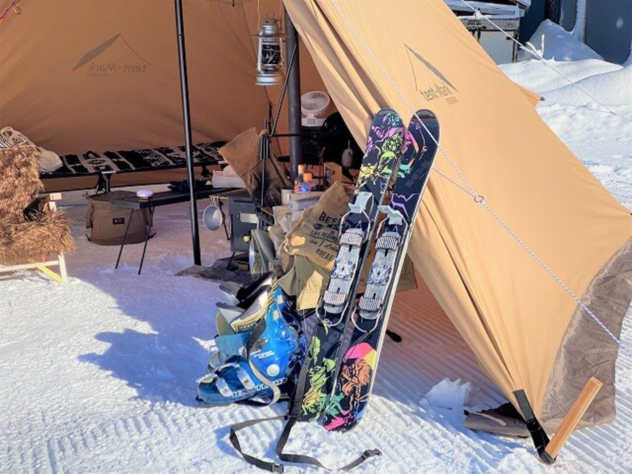 ゲレンデでスキーキャンプをしよう！あわすのスキー場キャンプエリア