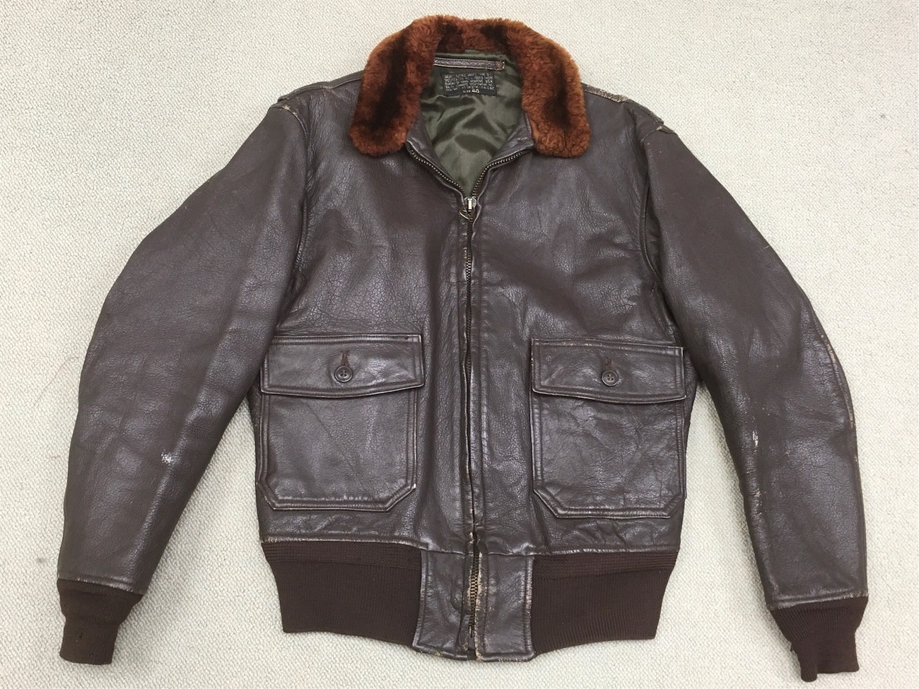 古いG-1です！【アメリカの軍服】海軍レザーフライトジャケットG-1 