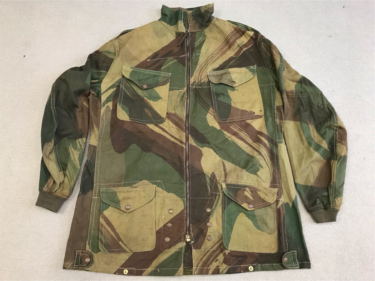 平成の奇跡！【イギリスの軍服】陸軍空挺迷彩スモック（デニソン 