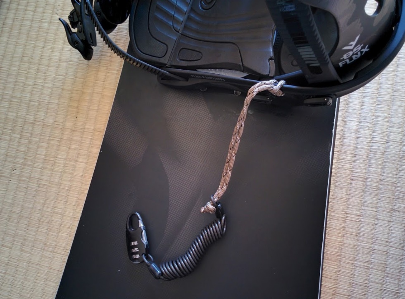 スノーボードの盗難対策に、コイルロック型リーシュコードを自作したよ - スノーボード カービングターン上達のまとめ！！