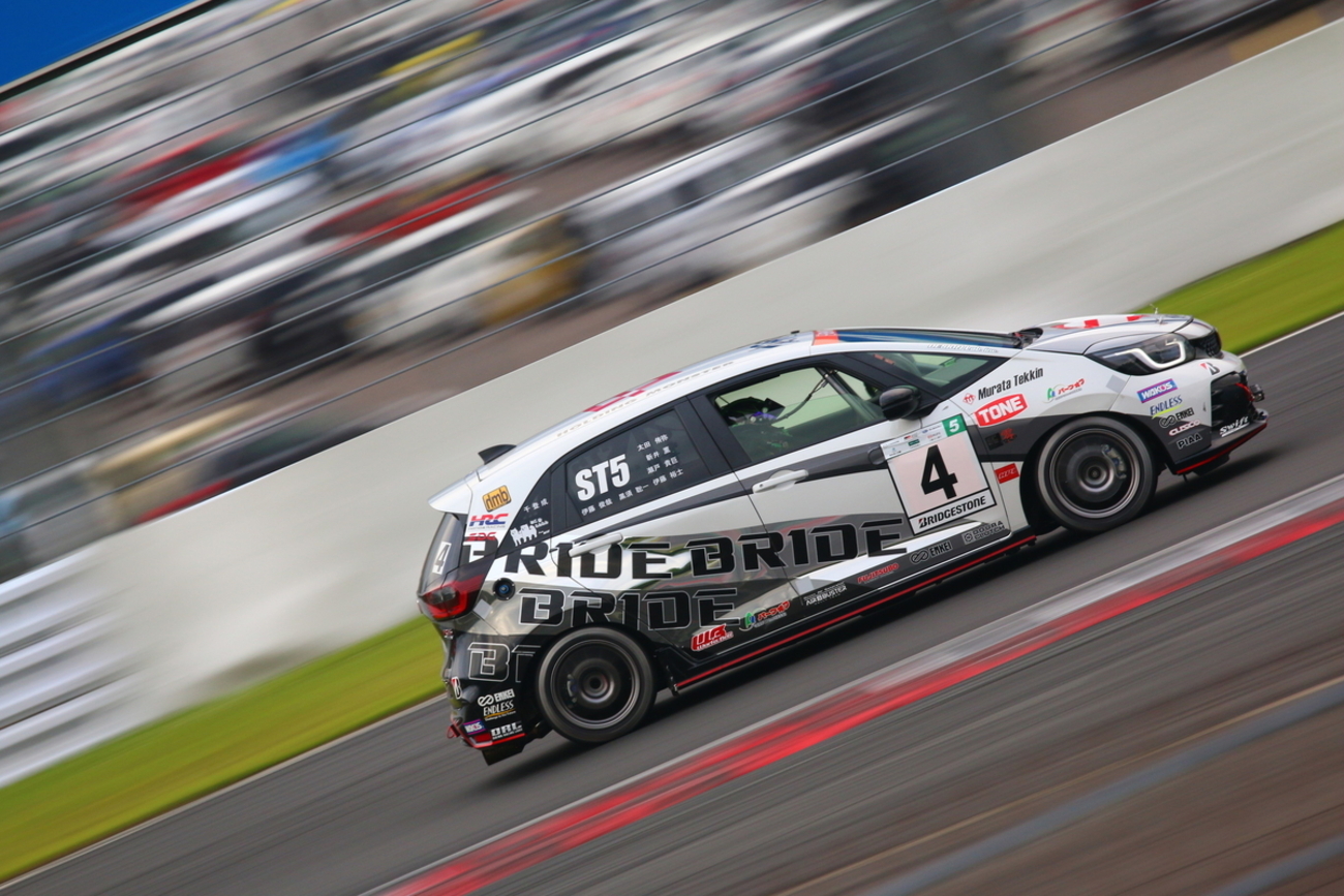 24時間ひたすらレース(｀・ω・´) S耐富士しゃしん＠ST-5 - おっさんの