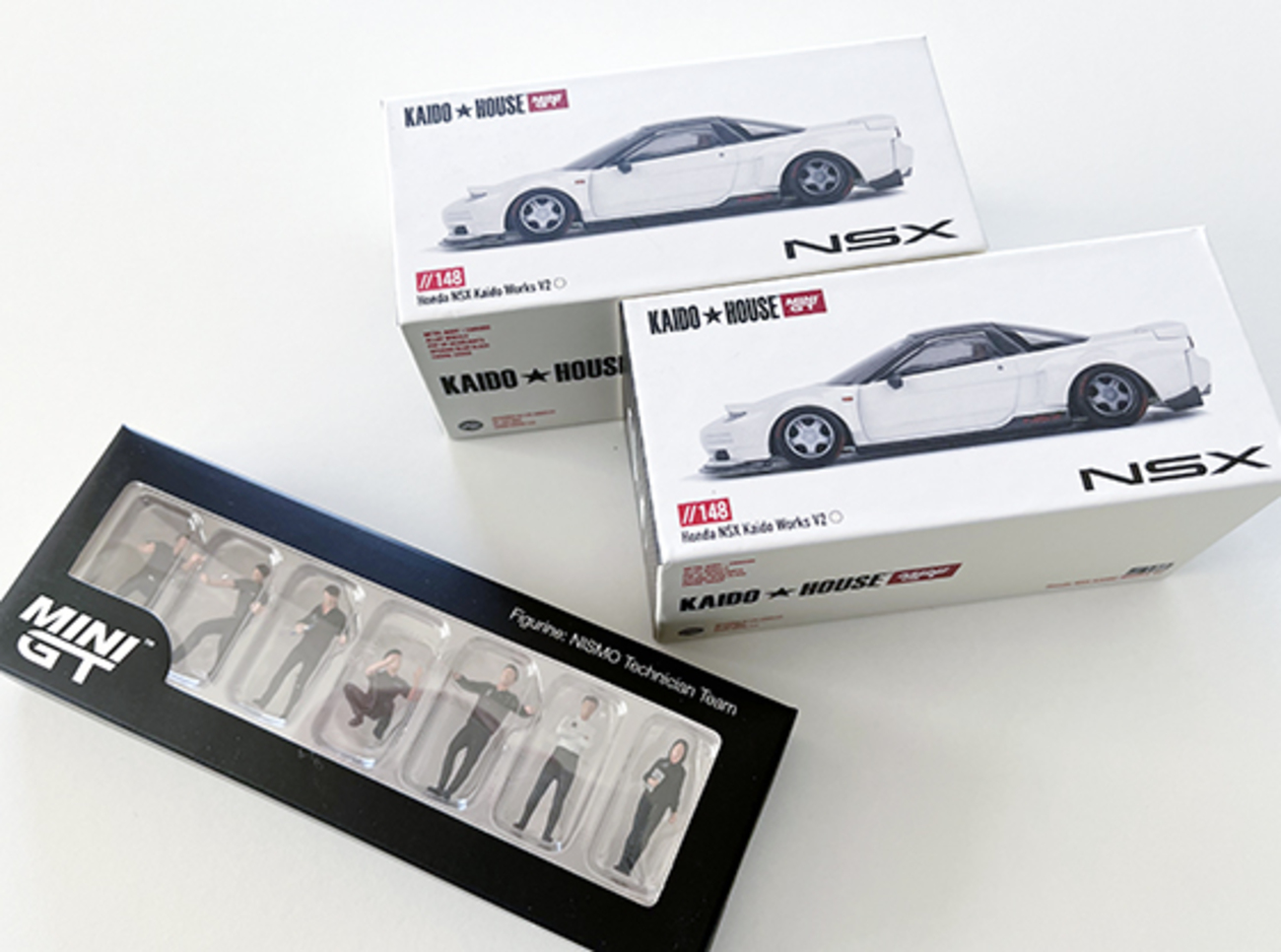 T64G-026-BK 1/64 Tarmac Works 1:64 Mijo Exclusive Datsun