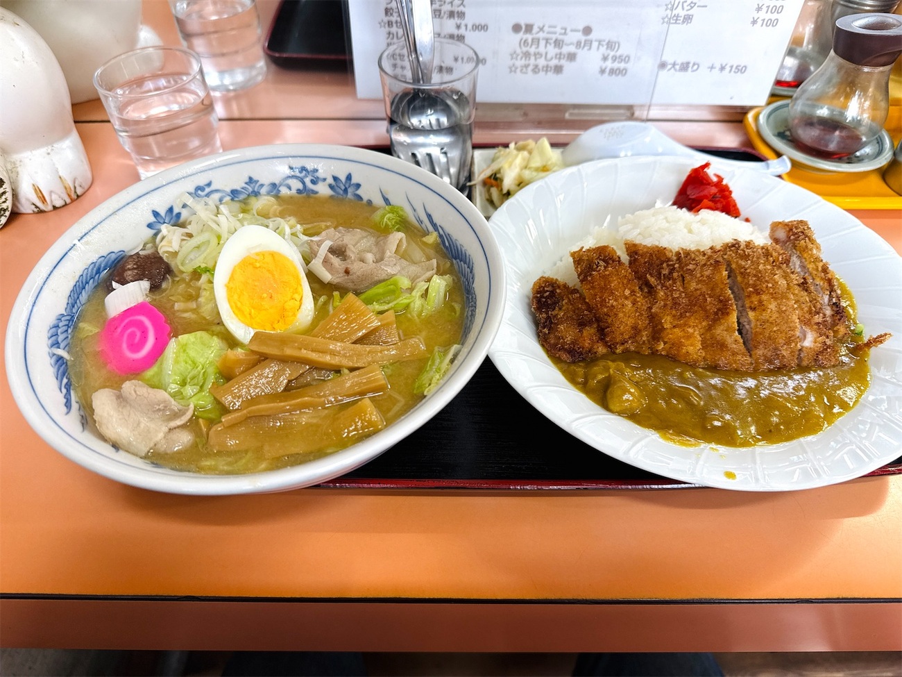 青森県八戸市/味楽軒さんで味噌五目ラーメンとカツカレーを食べて来