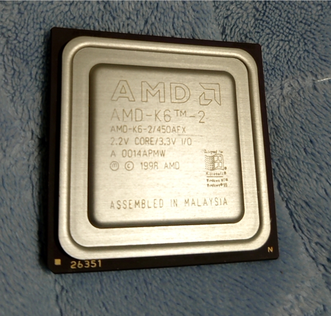2021年にもなってAMD K6を動かしてみる - KLAG.DEV