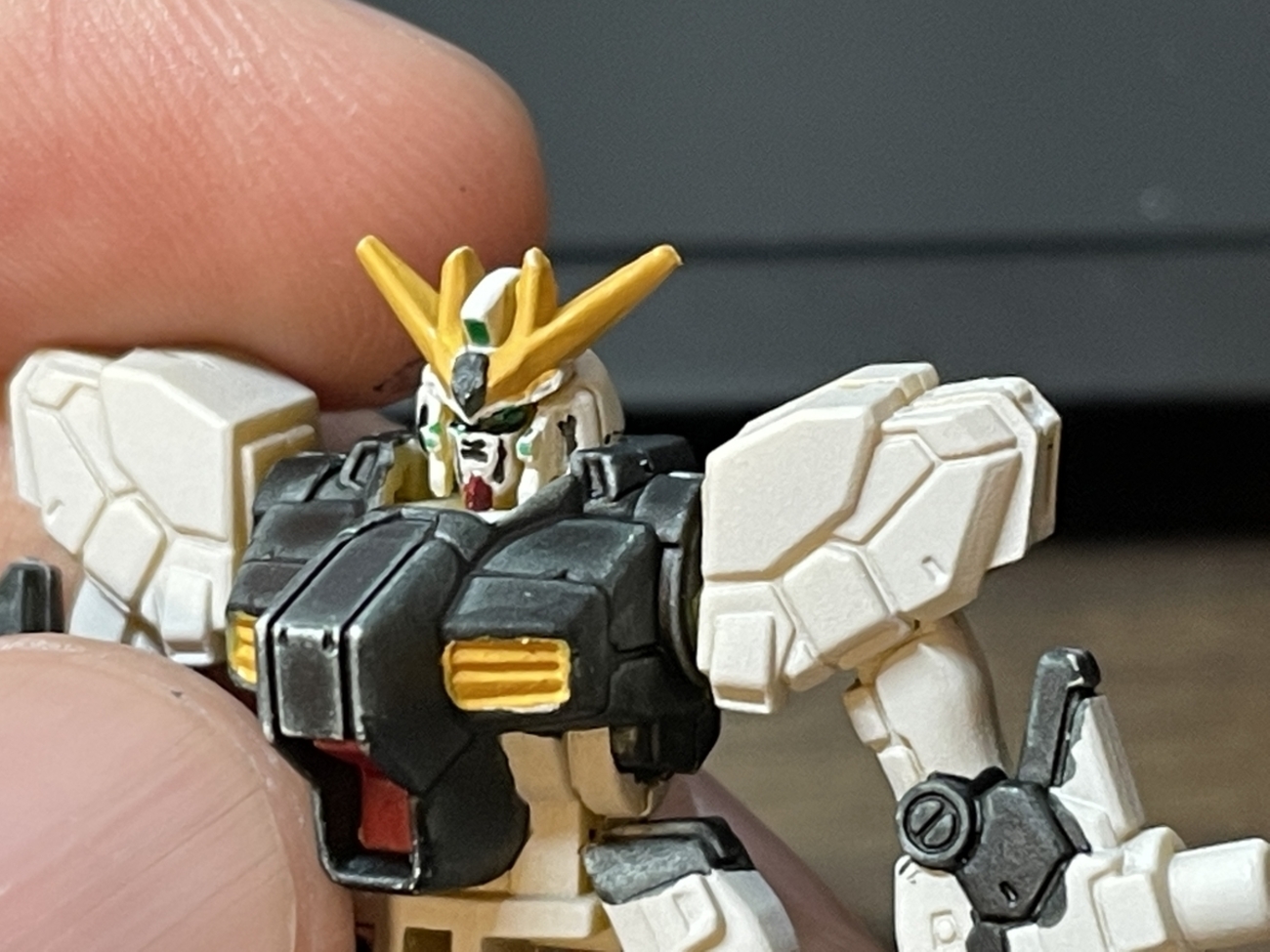 ガンダムアーティファクト Hi-νガンダム制作 - Think Like Talking