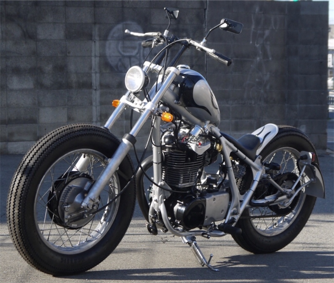 SR400 チョッパーフルカスタム 巡り巡ってまたカスタム 